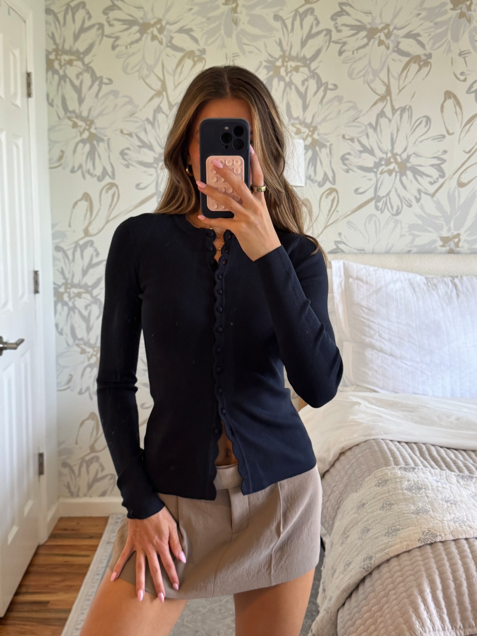 @aritzia fall collection is just that good #ad #aritziapartner 

#LTKFindsUnder100 #LTKFindsUnder50 #LTKStyleTip