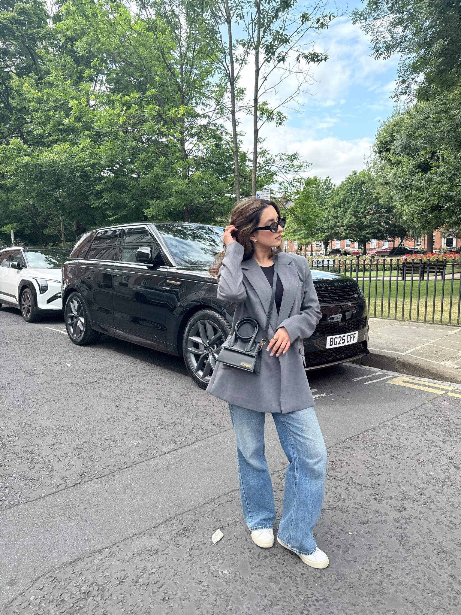 Smart casual outfit of the day, perfect for a day in the city! I love throwing in a blazer to make any look more elevated and chic 🤍 #blazeroutfit #petitefashion #jeans #jeansoutfit #blazer #outfitinspo 

#LTKpetite #LTKsummer #LTKuk