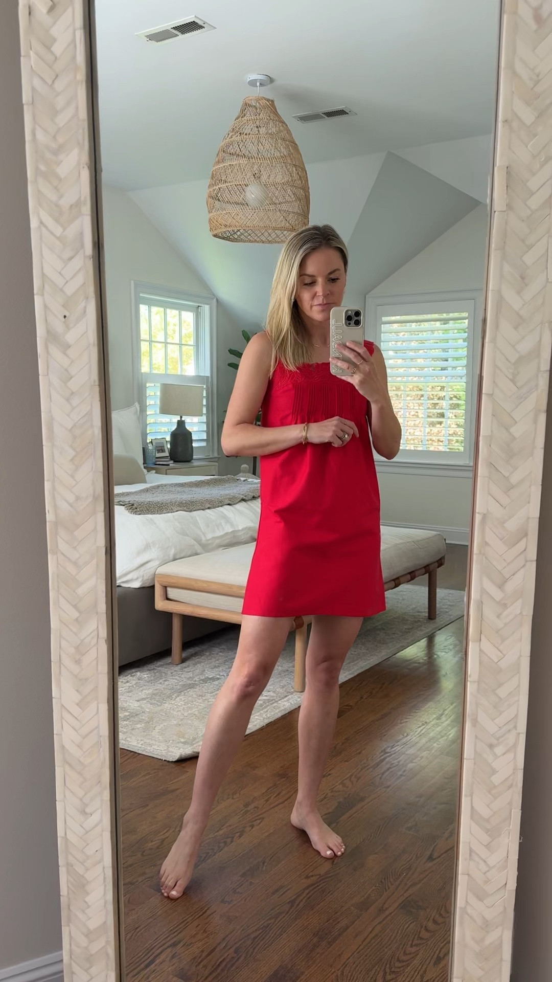 I’m a sucker for a red dress! I’m 5’5 wearing an XS. I really like the thicker material and the structure it gives 

*earrings are 20% off with code TAKE20

#LTKSaleAlert