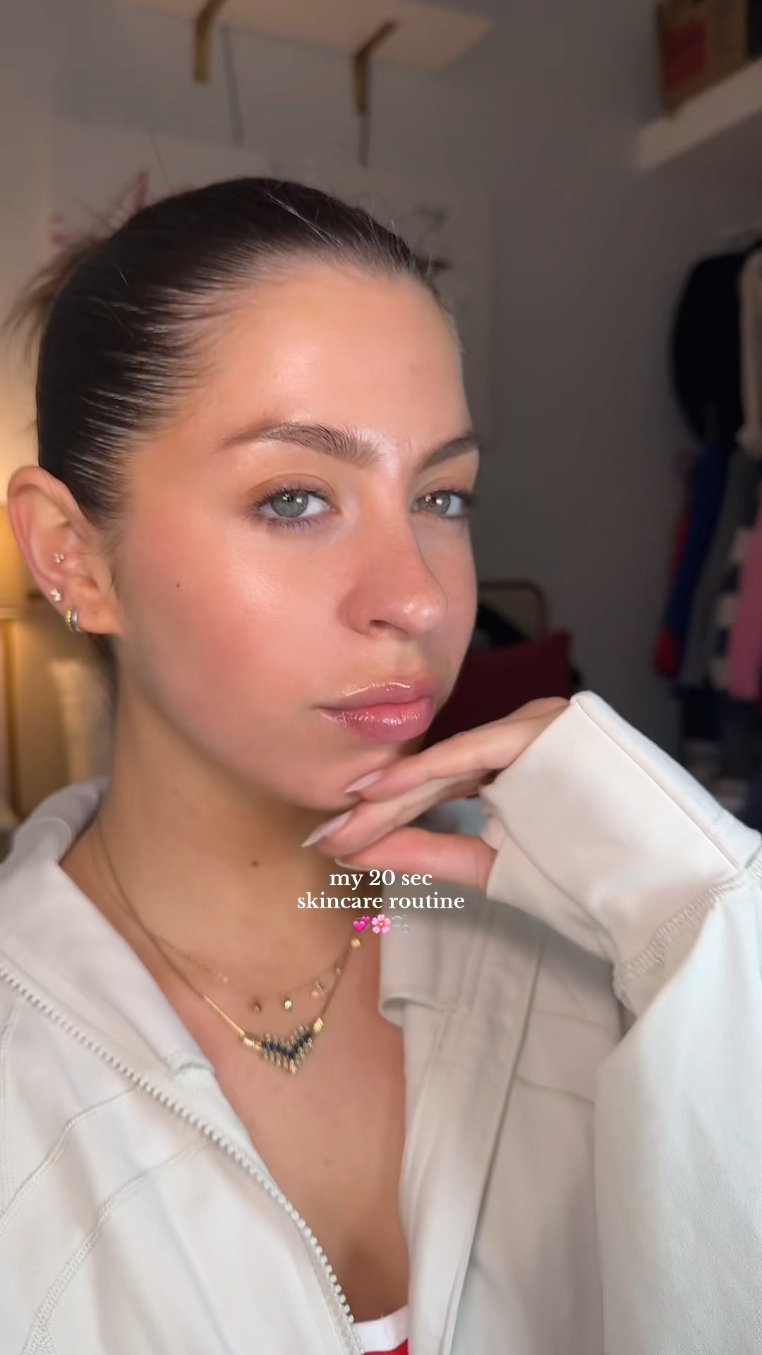 the less products the better

#LTKBeauty #LTKFindsUnder50 #LTKSaleAlert