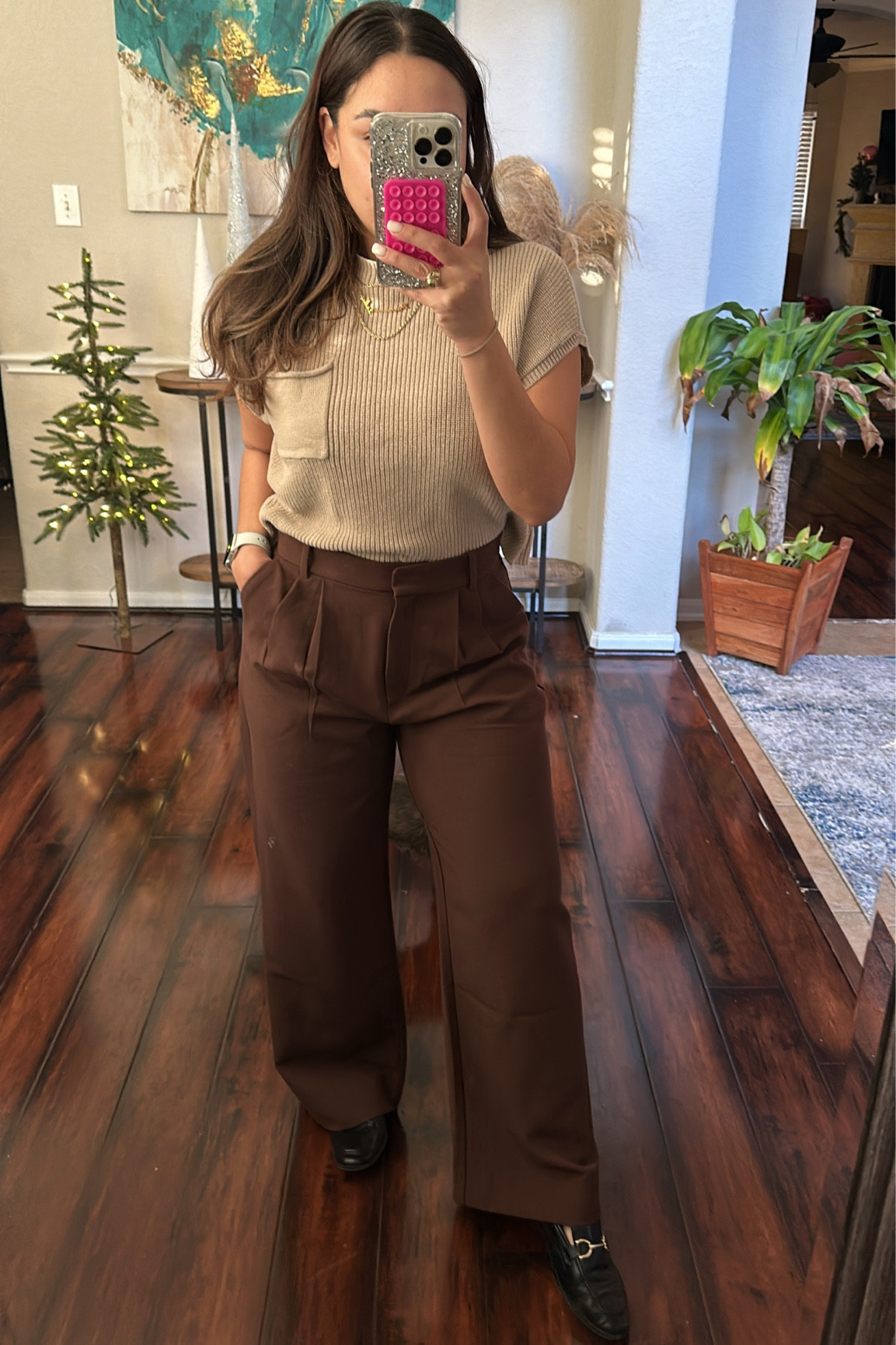 Top medium 
Pants 29 short 


#LTKworkwear #LTKmidsize #LTKU