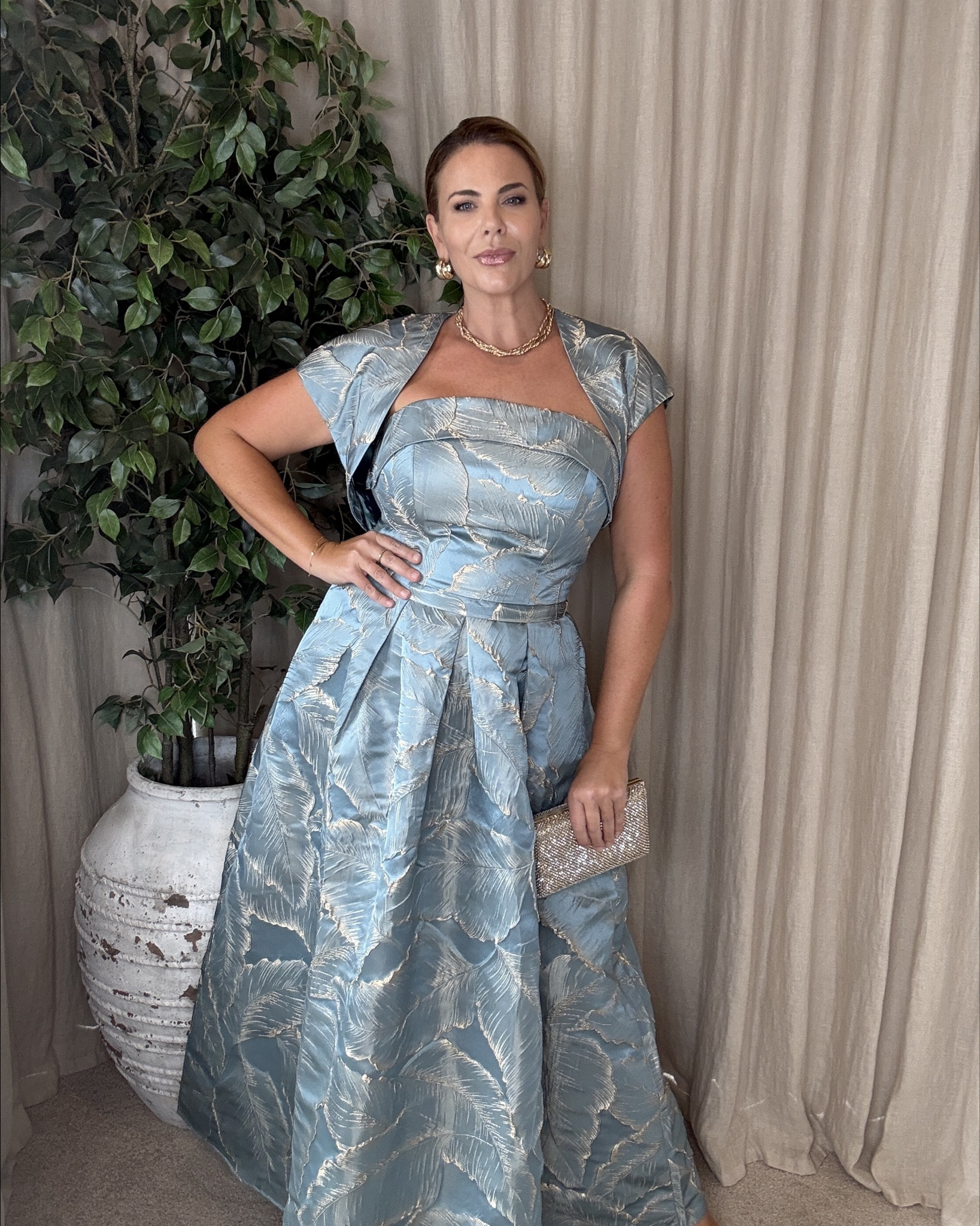 The most stunning evening dress perfect mother of the bride outfit wearing size 16

#LTKaustralia