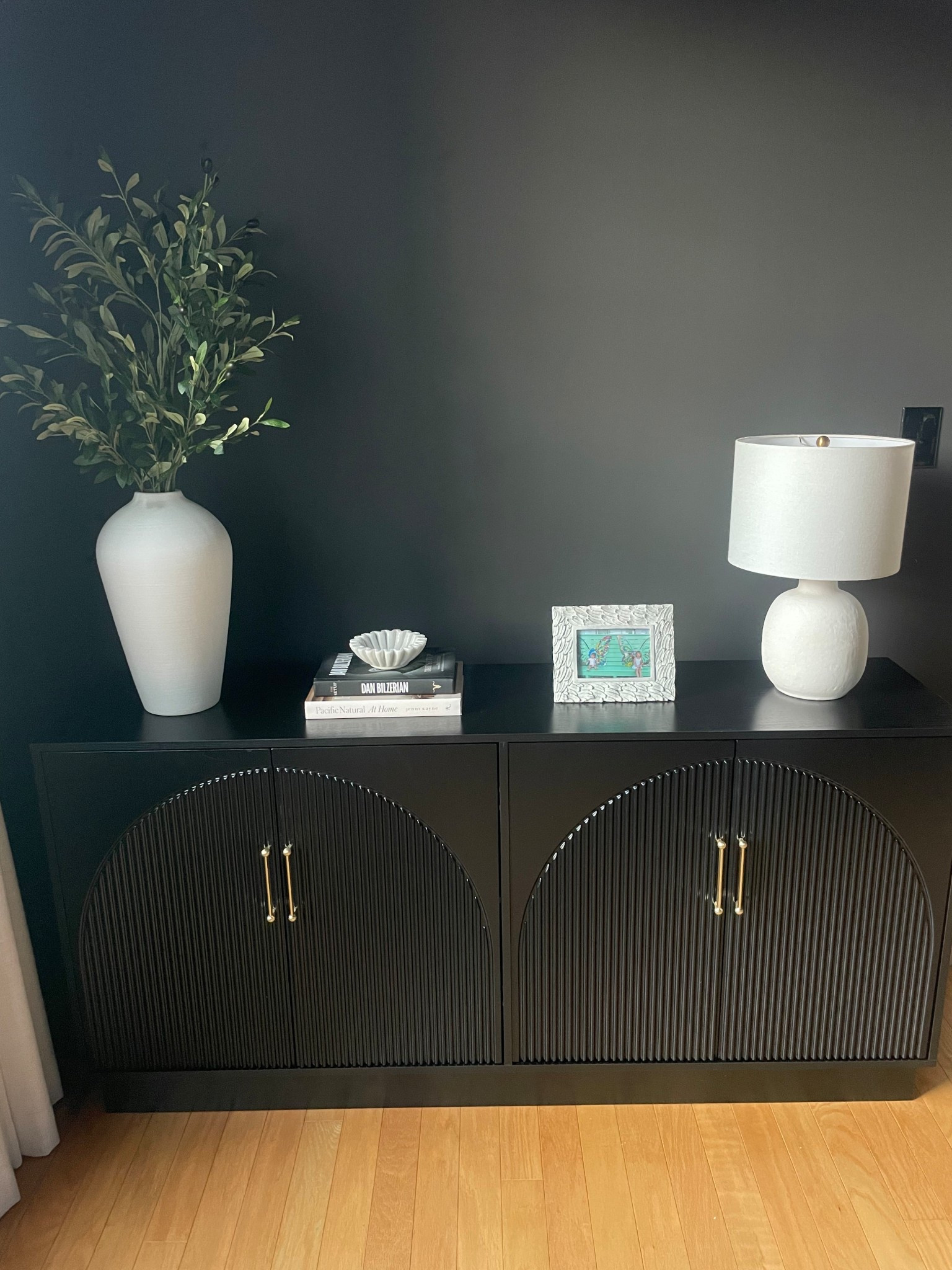 Home decor 🤍 

Home | decor | modern | lamp | wayfair | amazon | target | floral | living room | office space 

#home #wayfair #amazon #modern #target #livingroom #officespace #homedecor #floral #decor 

#LTKSeasonal #LTKGiftGuide #LTKHome