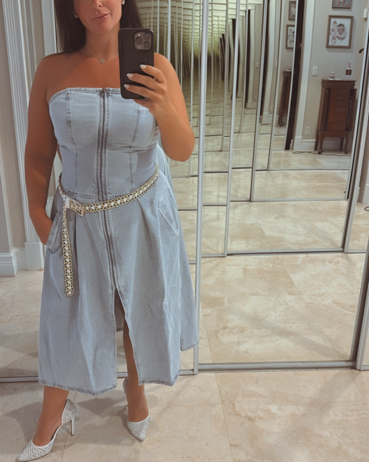 Loving this strapless Steve Madden denim dress when pockets! 

#LTKMidsize #LTKStyleTip #LTKOver40