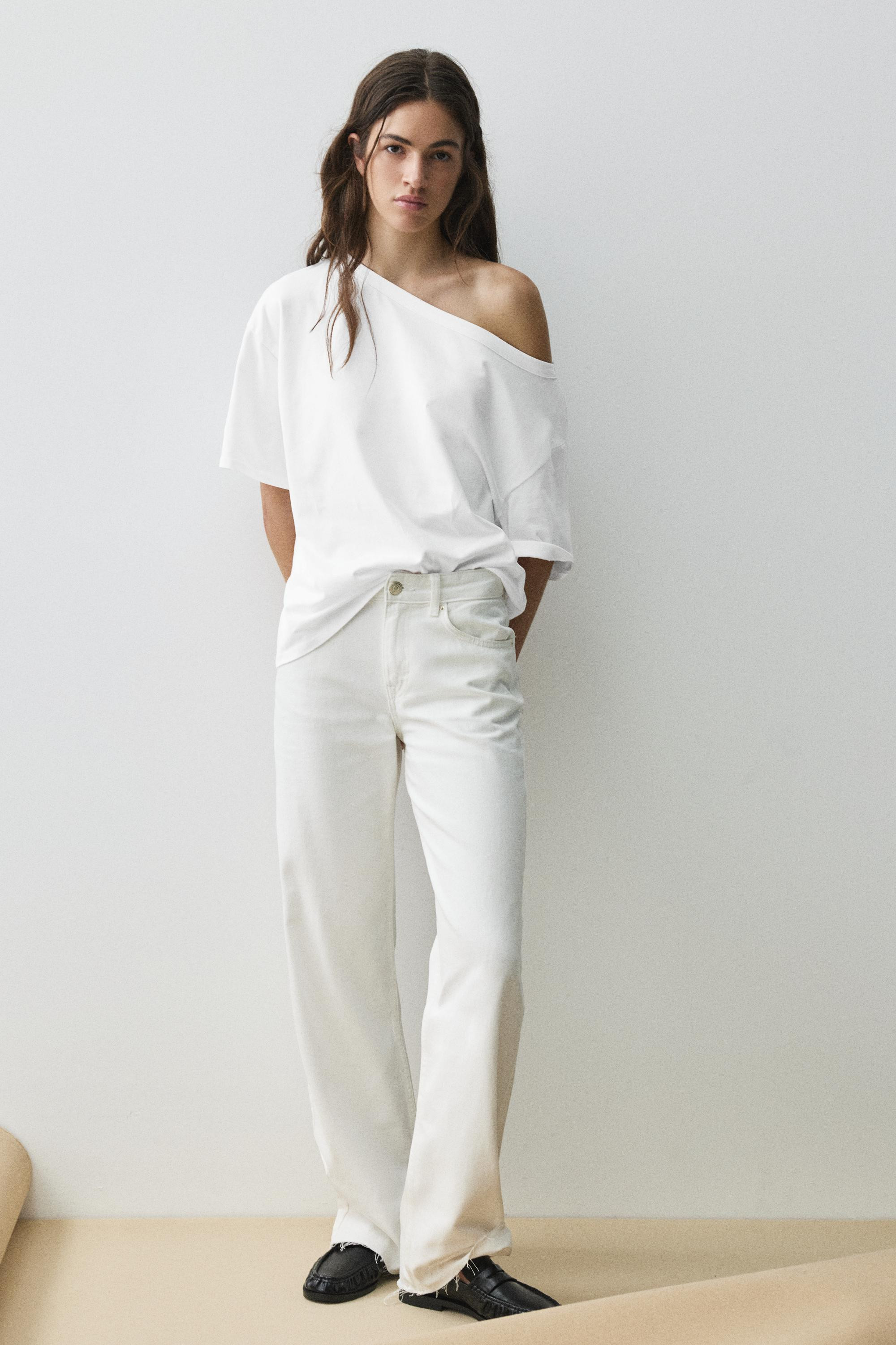 Asymmetric short sleeve T-shirt | Pull&Bear United Kingdom | PULL and BEAR UK