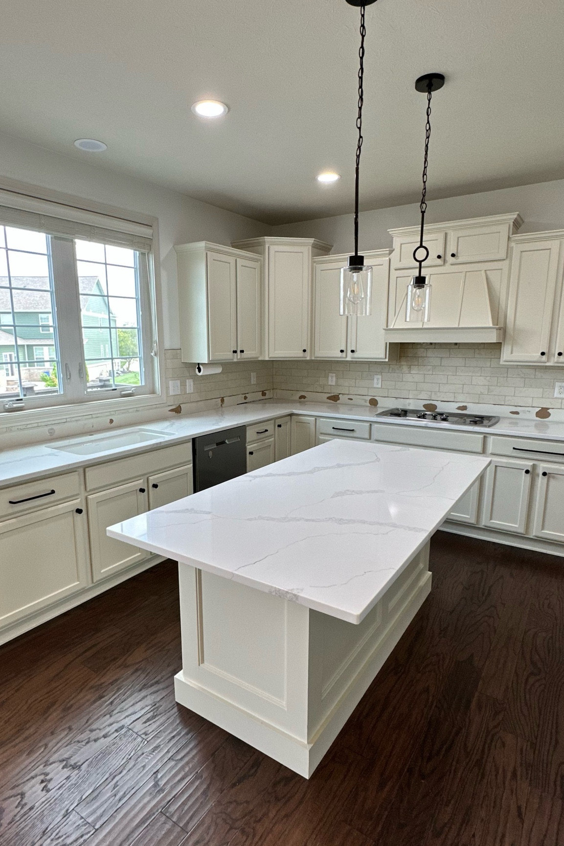 kitchen renovation! a few of the things we’ve added to the new kitchen so far. countertops: cascade by mont surfaces #kitchenmakeover #kitchen #kitchenremodel

#LTKhome