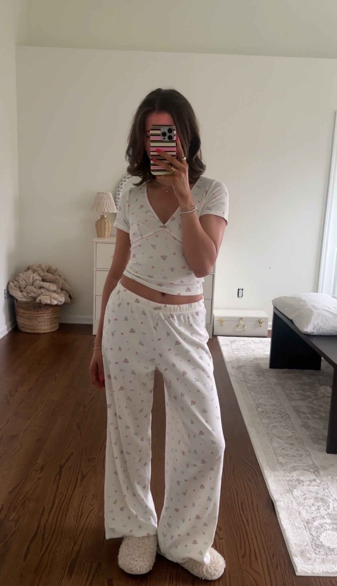 spring pjs 🤍 wearing size small in both! @lounge 