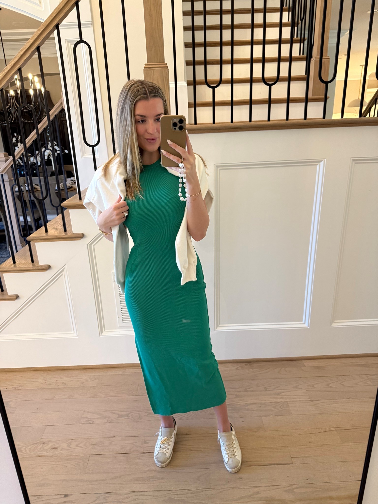 St. Pattys Day OOTD in this stunning dress that’s only $20!!!!

#LTKBeauty #LTKFindsUnder50 #LTKU