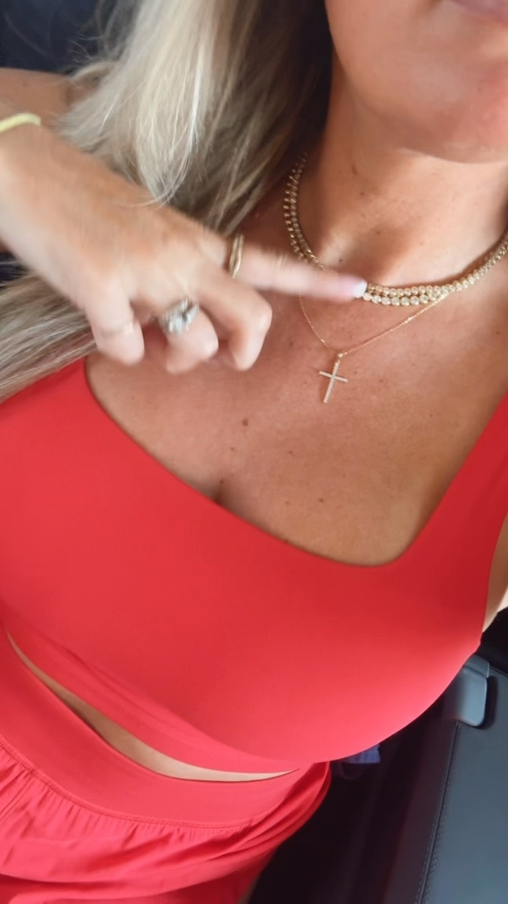 @electricpicks #ad everyday necklace stack

#LTKfitnessgoals