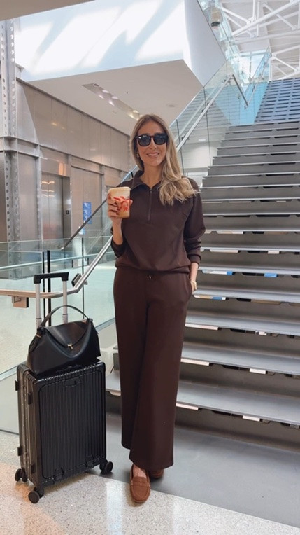 Airport travel Amazon outfits 
Fits true to size and I’m wearing size small 
Travel outfit 
Airport outfit