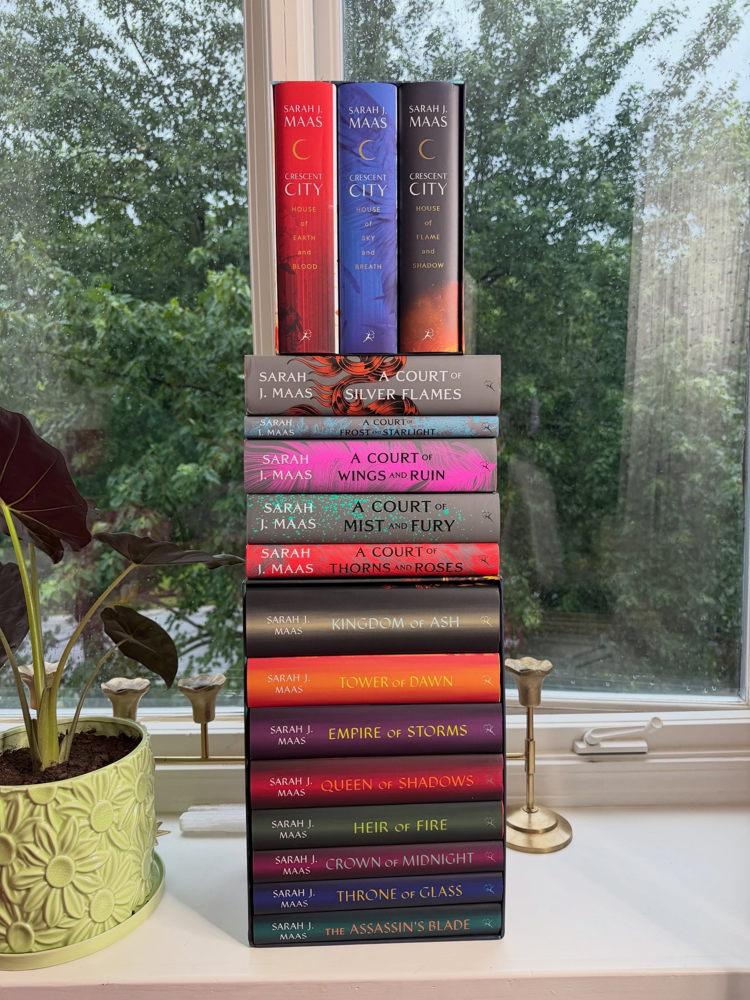 Wrapping up the Maasverse feels like saying goodbye to a version of myself that lived in these pages for months 🥹📚✨ The emotional support fantasy books really became a personality trait. 
#BookTok #Bookstagram #FantasyBooks #Romantasy #SarahJMaas

✨🦋
Keywords : Maasverse, Sarah J. Maas, ACOTAR, Throne of Glass, Crescent City, romantasy, fantasy reader, book lover, emotional support books, fantasy series, book stack, cozy reading, booktok reads, fictional worlds, reader life, fantasy obsession, binge reading, magical worlds, character attachment, post book depression

#LTKselfcare #LTKstorytime