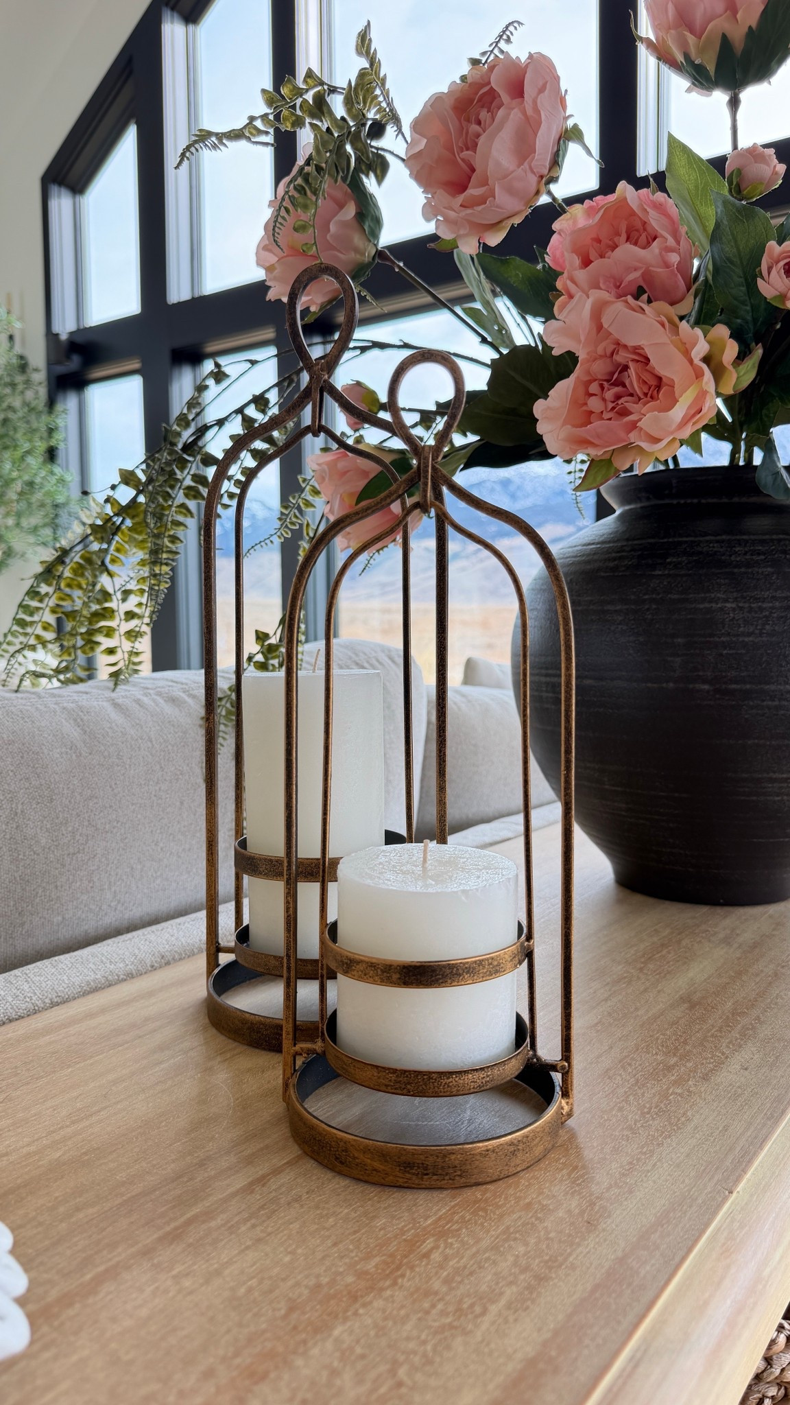A simple spring refresh: swap in fresh florals, lighter textures, and a few neutral decor pieces to make your living room feel new again.
Spring living room decor, home refresh ideas, neutral home decor, organic modern decor, layered textures home. Scroll to shop!

#LTKSeasonal #LTKHome

#LTKmomlife #LTKdayinmylife #LTKHome
