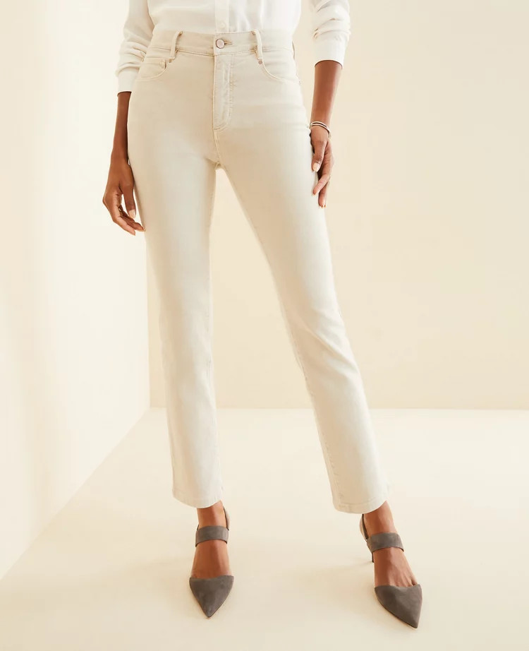 Petite Sculpting Pockets High Rise Straight Leg Jeans in Sky Grey | Ann Taylor (US)