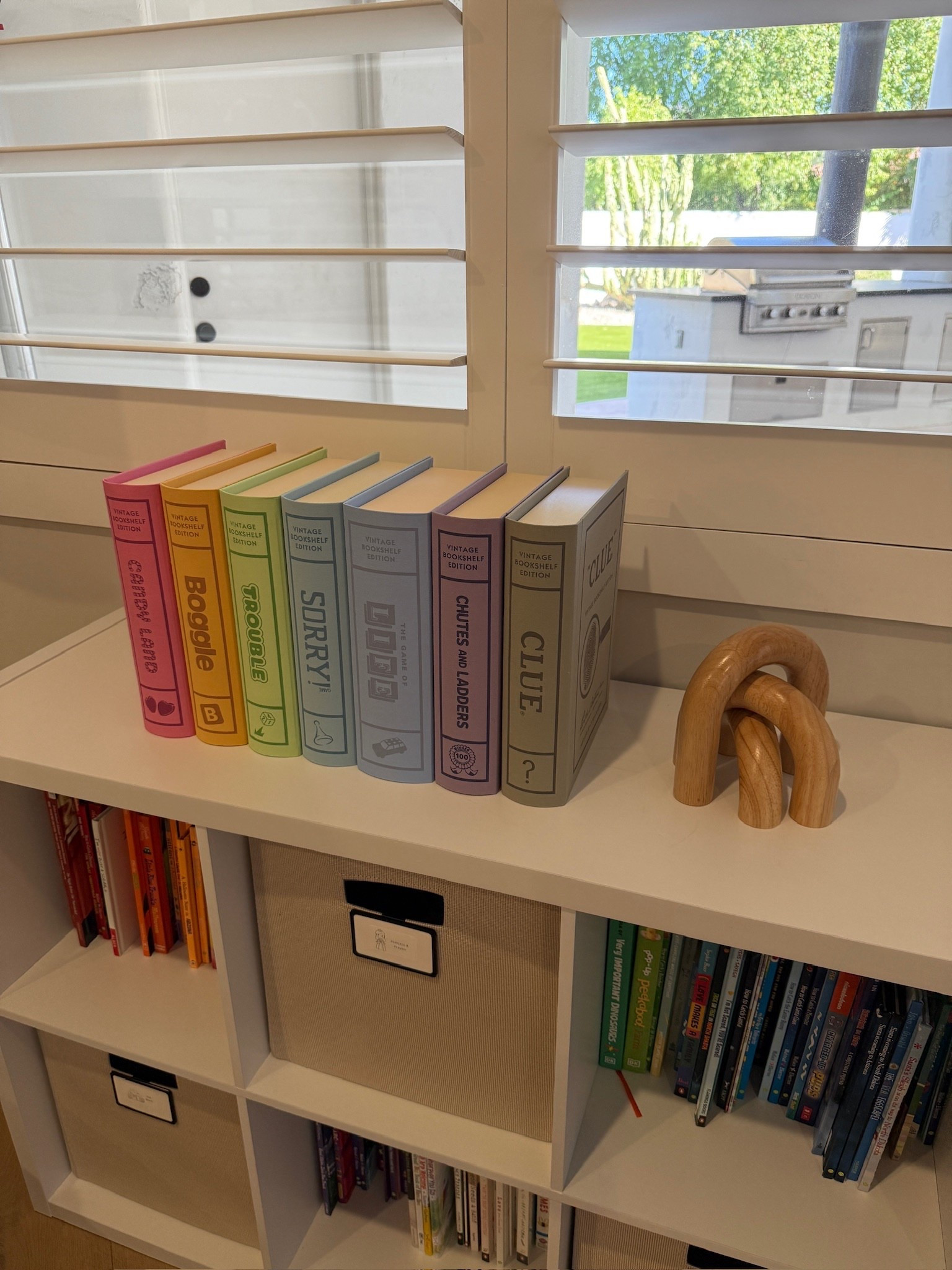 I can’t get over these vintage bookshelf game boards I found on Amazon! 

#Amazon #LTKToddler #GameNight

#LTKFamily #LTKKids #LTKGiftGuide