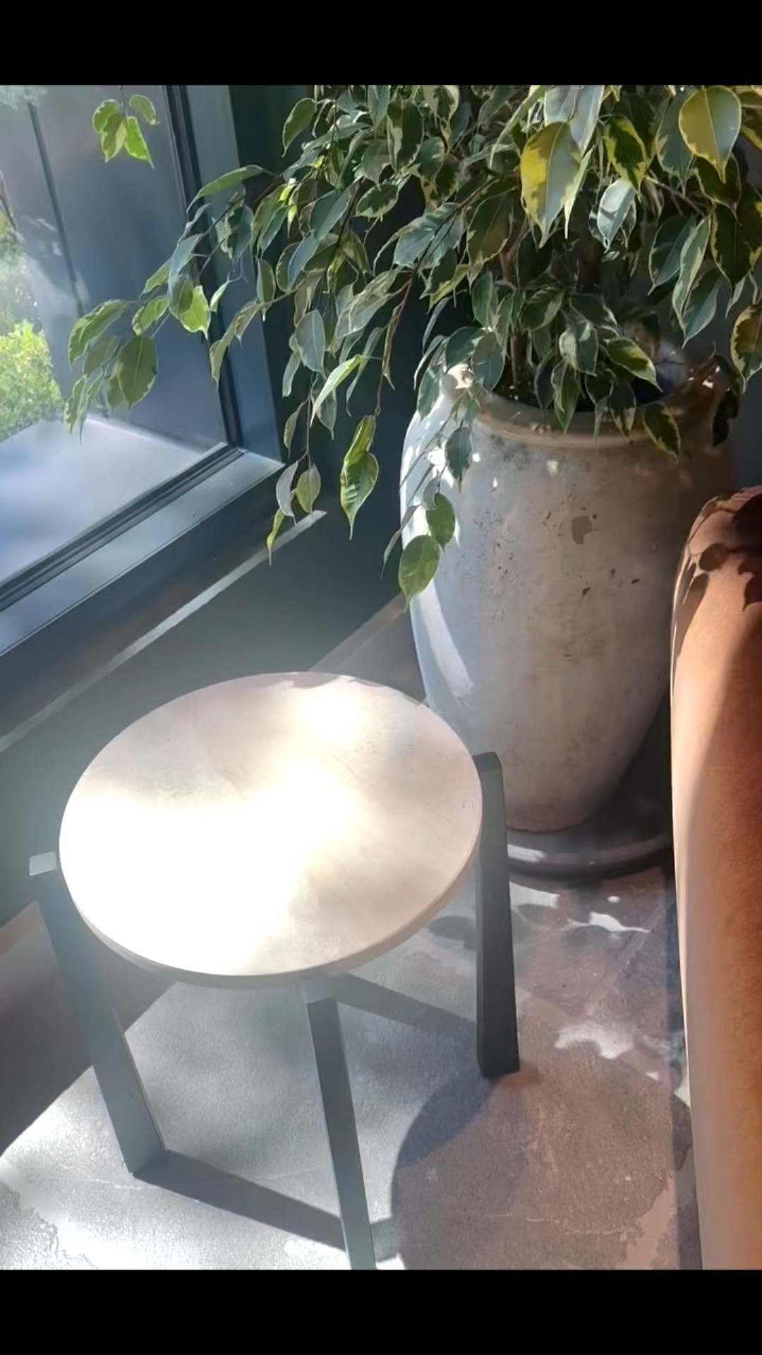 A chic and stylish end table—handy, versatile, and perfect for any corner.  The one in the video of. Rafted from the solid oak and natural marble. Explore our handpicked selection from Arhaus’s warehouse sale! Up to 60% off. 


#ArhausStyle #EndTableGoals #ChicLiving #HomeDecorInspo #VersatileDesign #WarehouseSale #StylishSpaces #InteriorVibes

#LTKSaleAlert #LTKHoliday #LTKHome