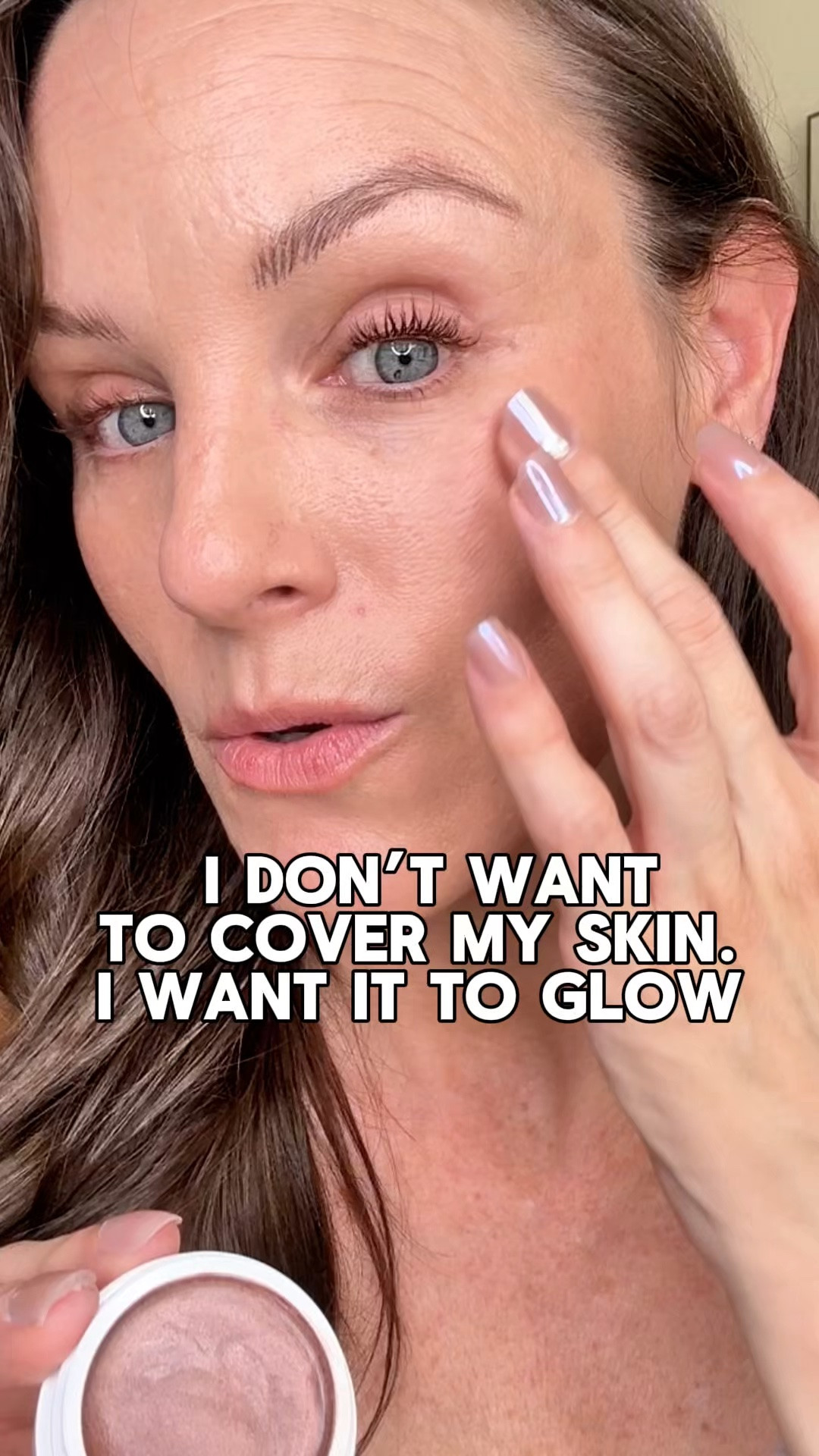 This is my kind of makeup: you, but better. What The Foundation gives me a light, glowy, healthy-looking base, and Miracle Balm adds that fresh little hit of color and glow wherever I want it. Especially good if you have dry or mature skin or just don't want to look “done.”
.
#jonesroadbeauty #whatthefoundation #miraclebalm #beautyover40 #miniamlmakeup

#LTKBeauty #LTKOver40