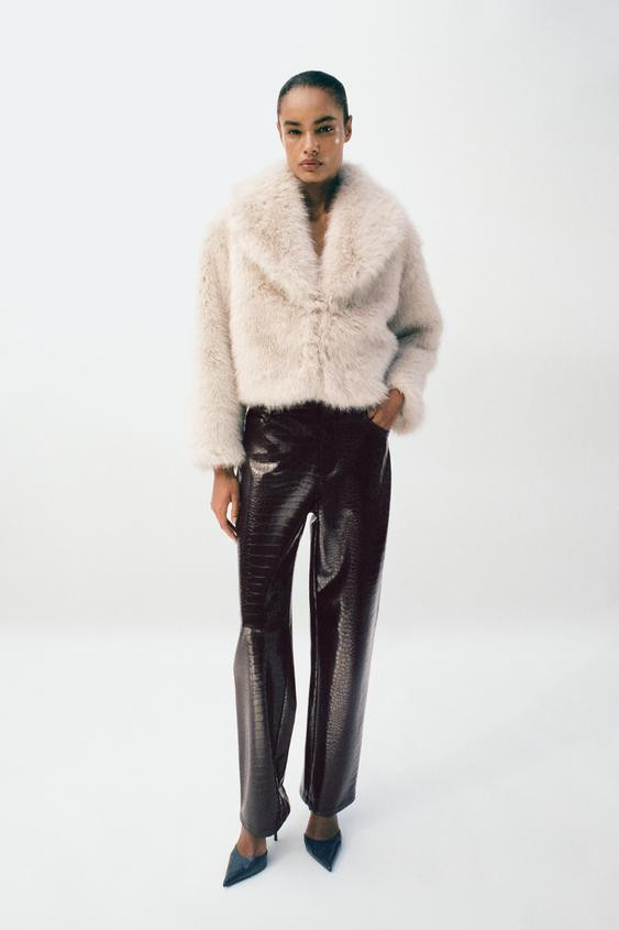 SHORT FAUX FUR LAPEL COLLAR COAT | Zara US