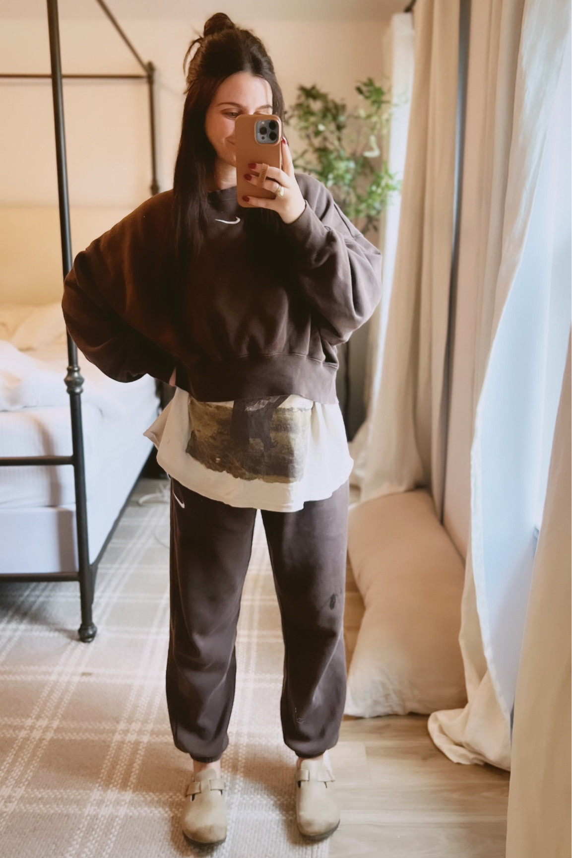 Fav nice sweatsuit! I throw this thing on weekly - it also comes in shorts and flare pants! 

#LTKstyletip #LTKbump