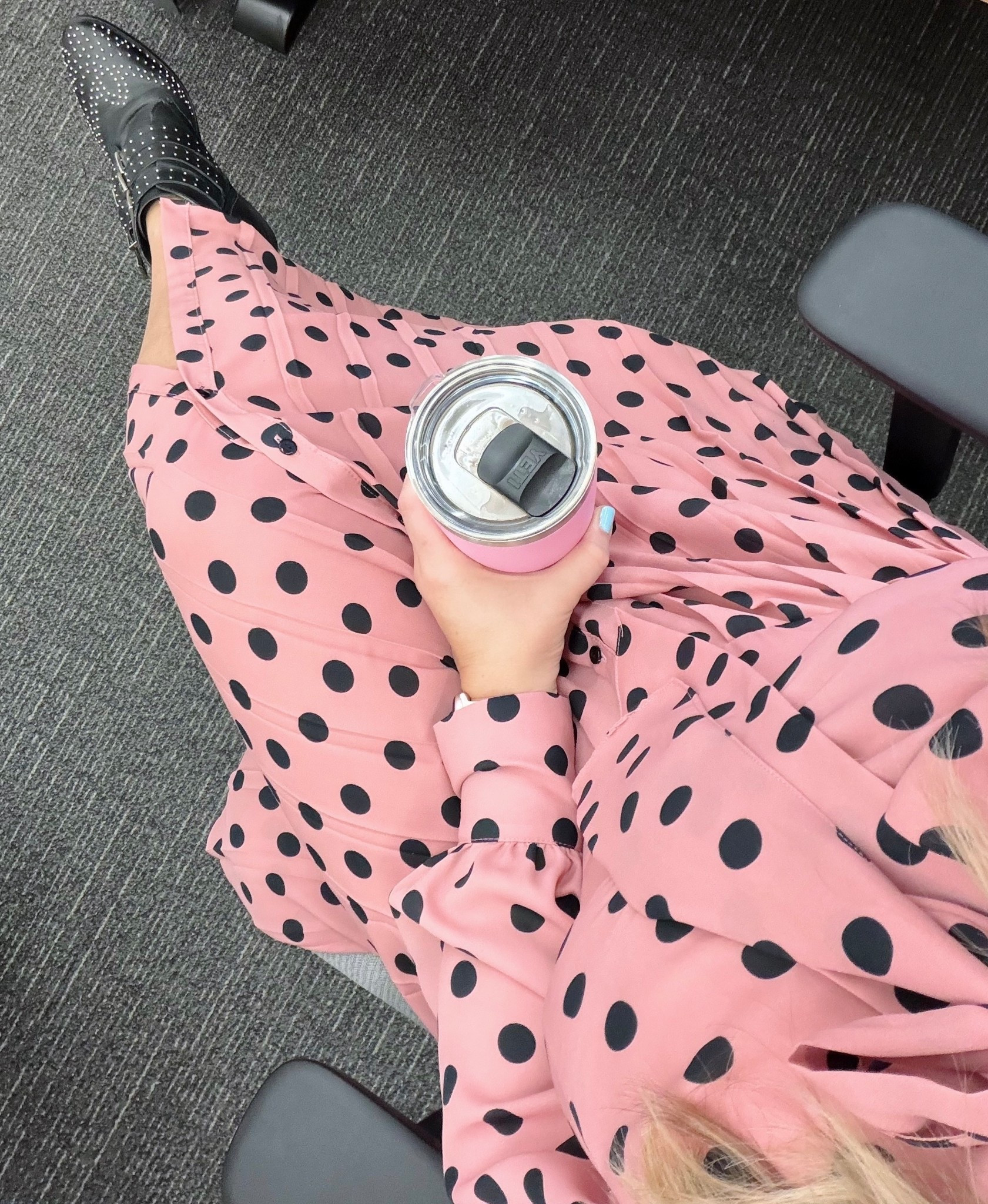 Polka Dots for Work 🖤🩷

#LTKworkwear #LTKstyletip #LTKcanada