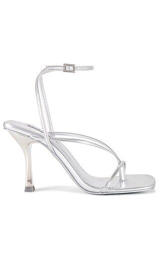 Steve Madden Annie Sandal in Metallic Silver. - size 7 (also in 10, 6, 6.5, 7.5, 8.5, 9) | Revolve Clothing (Global)