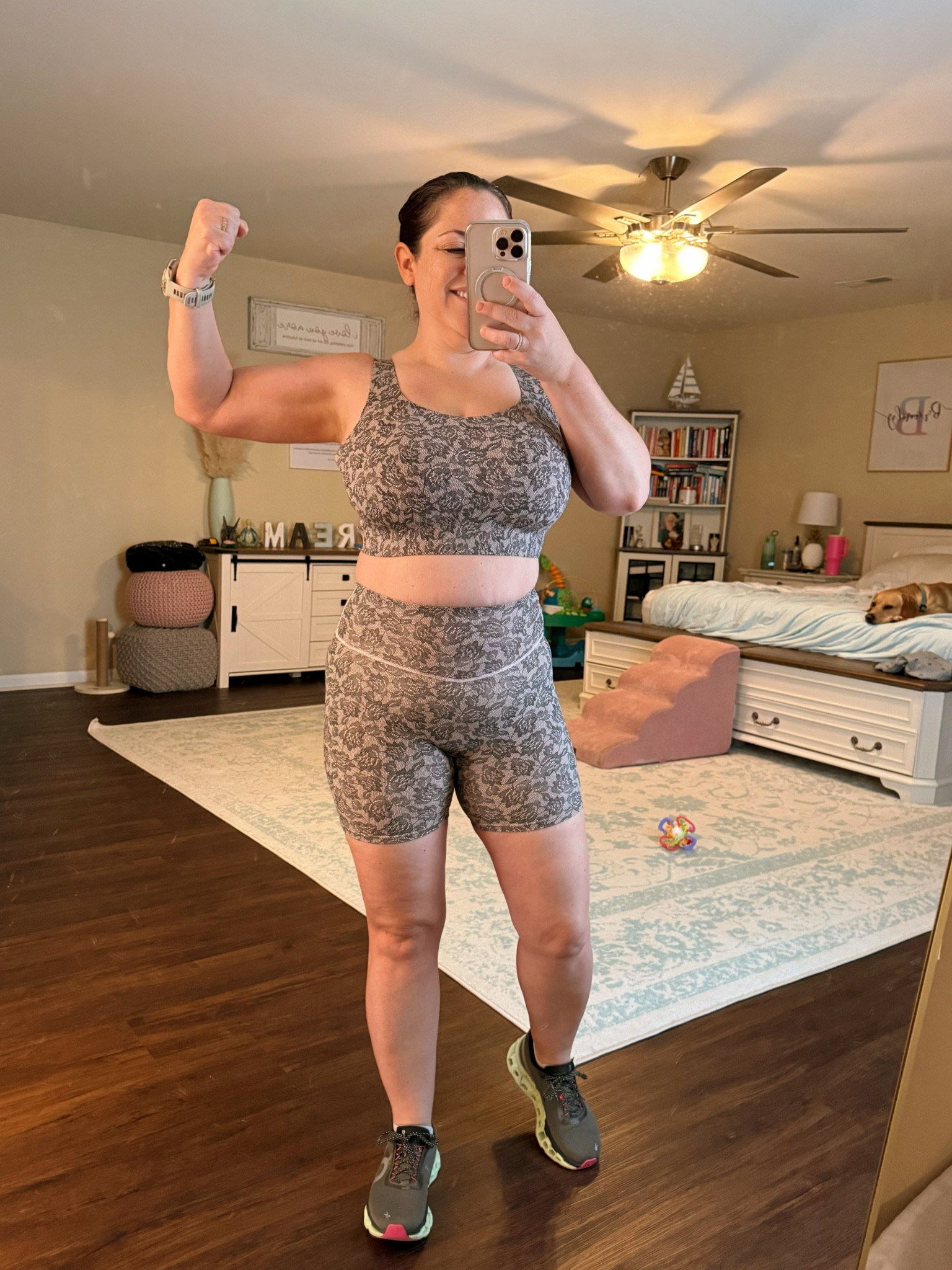 Workout fit check ✔️
Today’s combo = cute + cardio approved. 💁🏻‍♀️ The set is from Victoria’s Secret, the shoes are from On, and my new Garmin watch has officially turned me into a data-obsessed runner girl. 😂🏃🏻‍♀️✨

Not gonna lie… switching from Apple has been an adjustment, but I’m absolutely loving this thing. Now excuse me while I pretend checking my metrics every 5 minutes counts as recovery. 😅

@victoriassecret 

#workoutfit #runninggirl #garmin #victoriassecret #onrunning