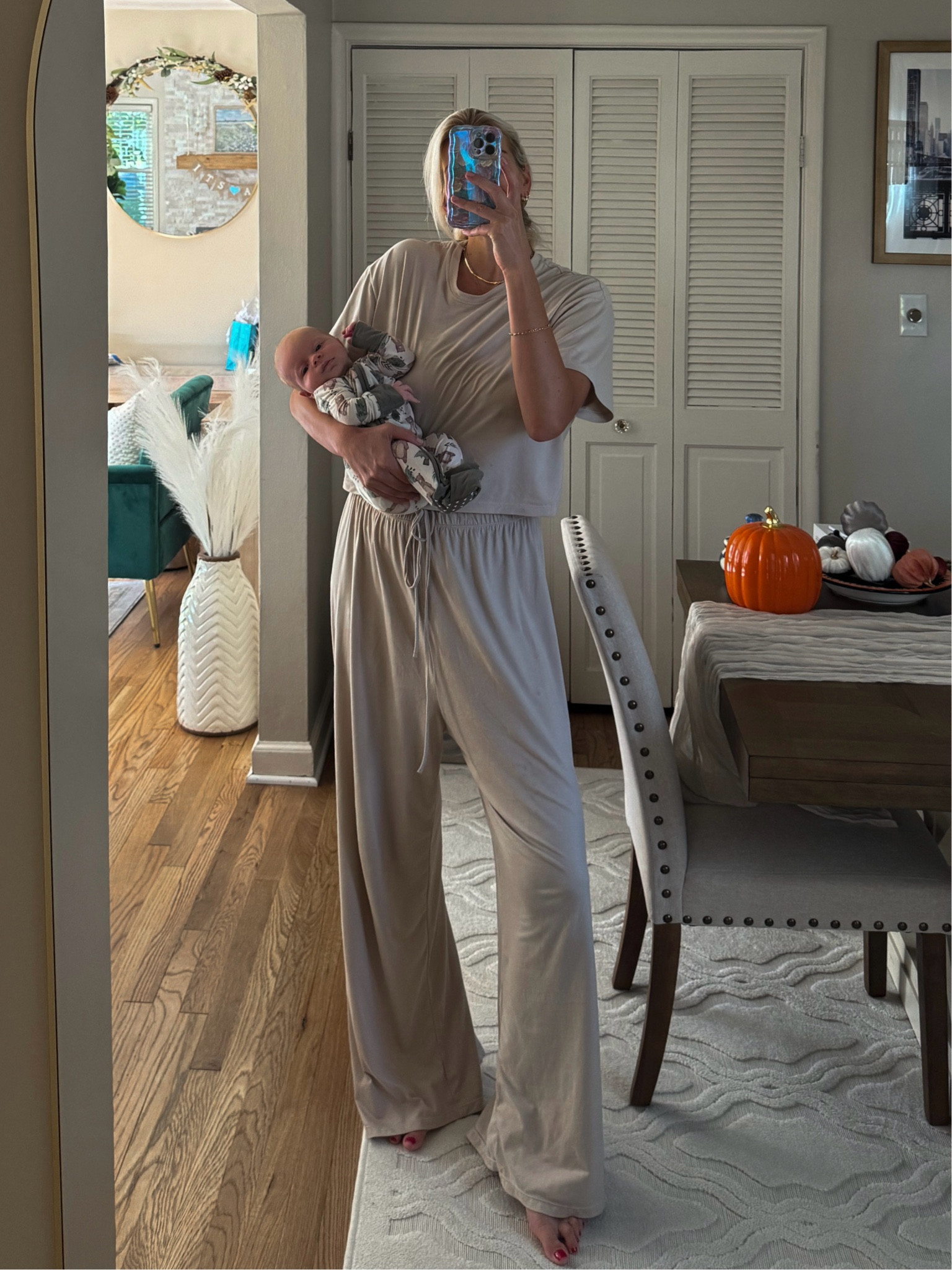 Bump friendly lounge pants that I love post pregnancy too code SAVVYBLONDEE20 wearing size small in both. 5’10” for reference

Linked similar ones from Target that aren’t enough on me but super cozy! 

#LTKBump #LTKSeasonal #LTKBaby