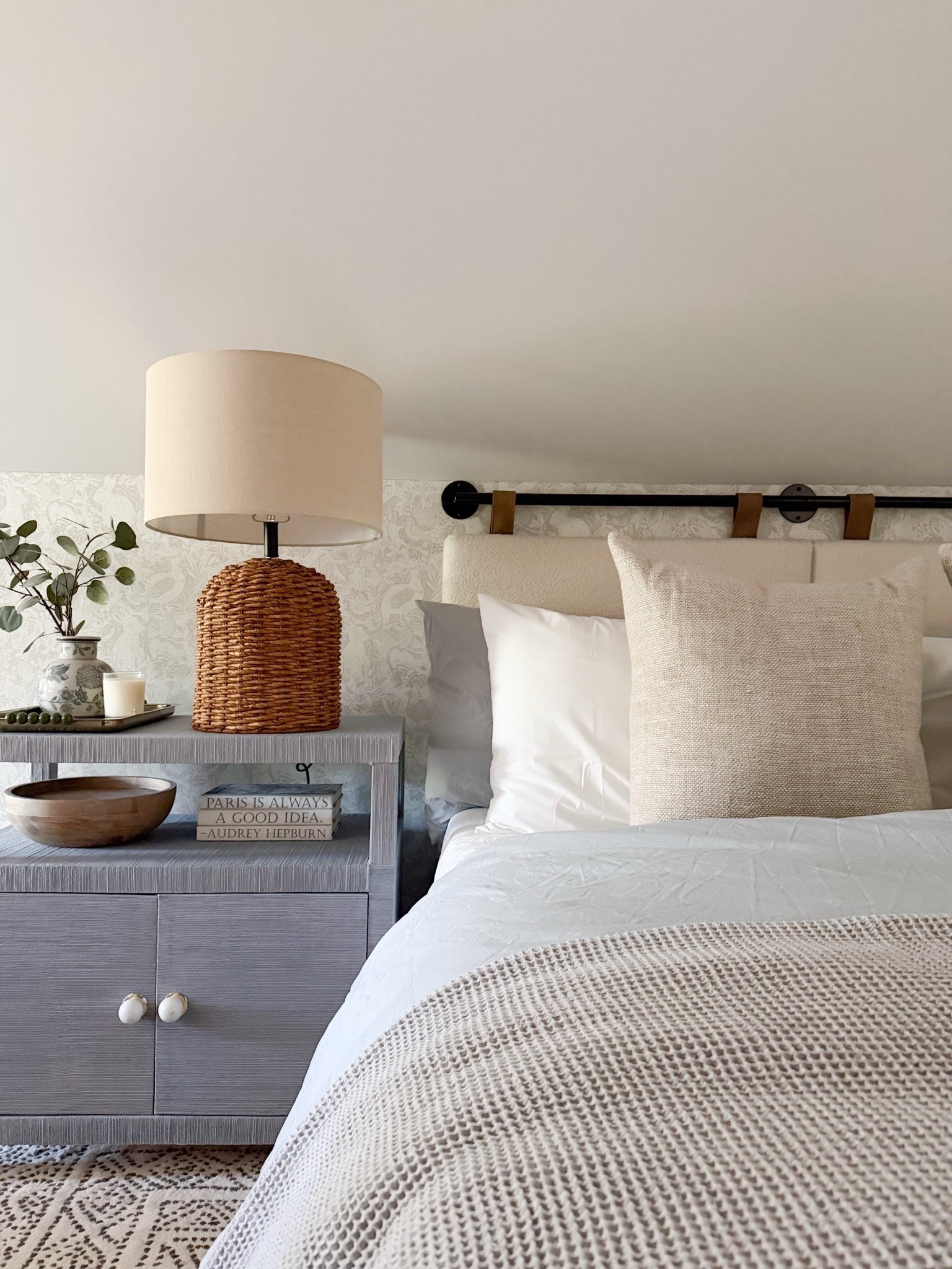 A little @Quince refresh for the guest bedroom as we head into fall. Soft bedding, warm neutrals, and a few cozy layers make the room feel welcoming for overnight guests and ready for the season.

Quince bedding, Quince home, guest bedroom decor, fall bedroom refresh, neutral bedding, cozy guest room, layered bedding, fall home decor, bedroom styling ideas, warm neutral decor, guest bedroom inspiration, girlonthehudson
