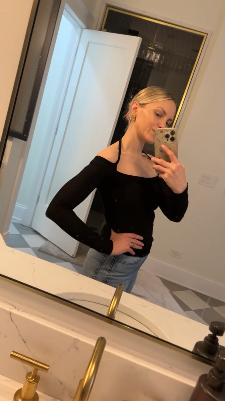 I got this new top from Revolve and it’s so cute! can’t wait to style it for date night 🤍

revolve | black top | fashion 