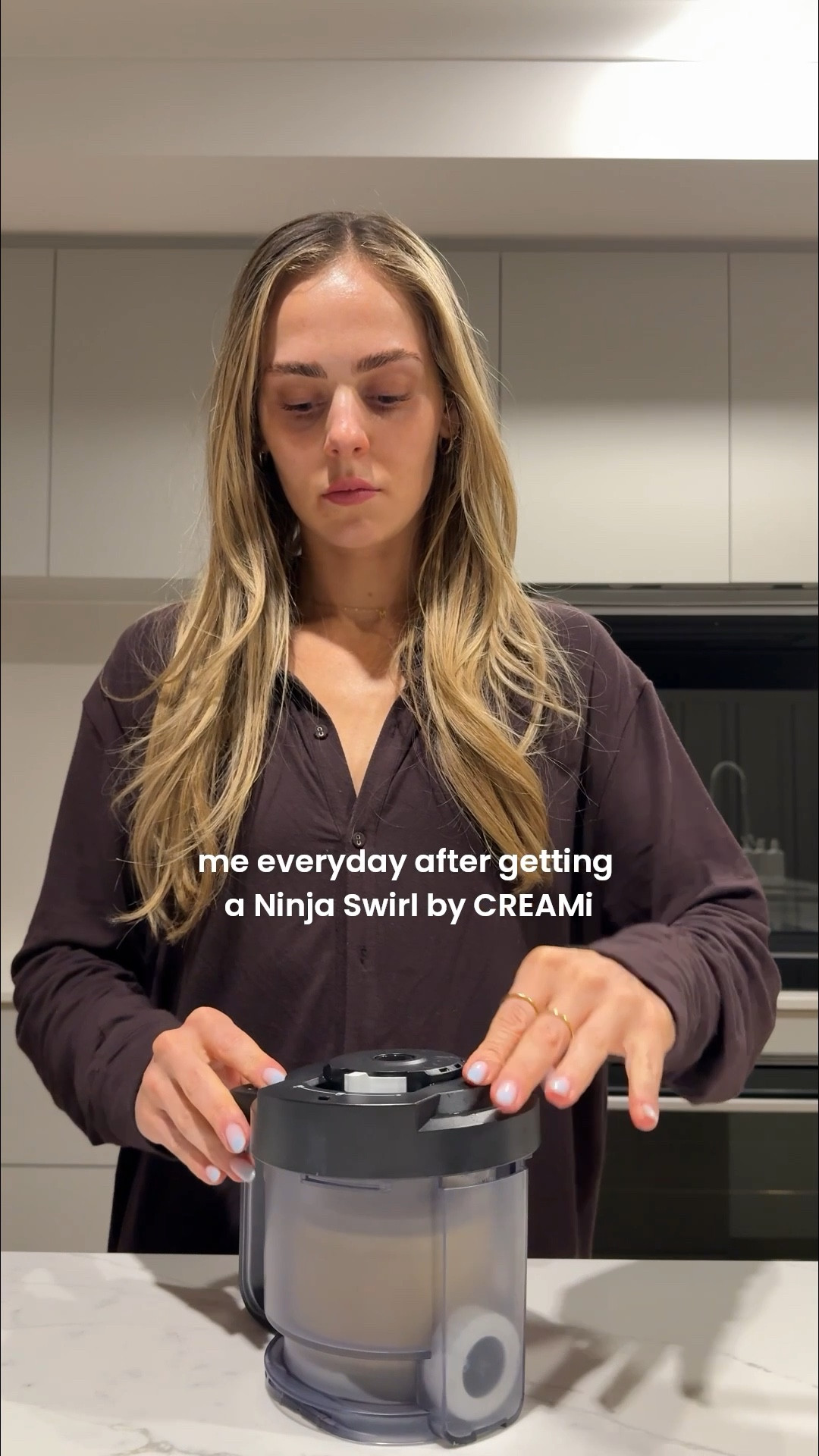 me every single night without fail because I can't go to sleep until I have my sweet treat 🤭🍨🌙 

my go-to base recipe for Ninja Swirl by CREAMi:
1 - 1.5 cups milk
25-30g protein powder 
50g yoghurt
1 tsp vanilla extract 
1 tbsp sweetener (optional)
1 tbsp pudding mix 

Mix all the ingredients together in the pint using a hand mixer/milk frother. Freeze for minimum of 12 hours.

Mix on lite ice cream or creami fit mode. Add toppings of choice, press mix ins and enjoy!

For the entire tub: 264 cals, P 28.7g, C 21.6g, F 6.6g 

#LTKgiftguide #LTKfitness #LTKhome