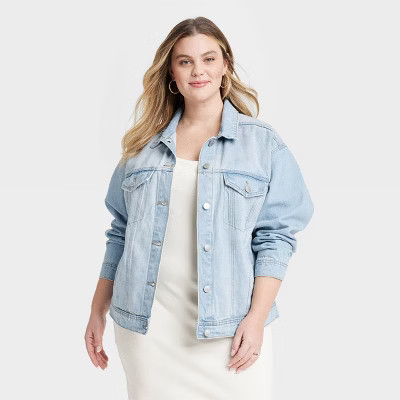 Women's 90's Baggy Trucker Jacket - Universal Thread™ Light Wash 4X | Target