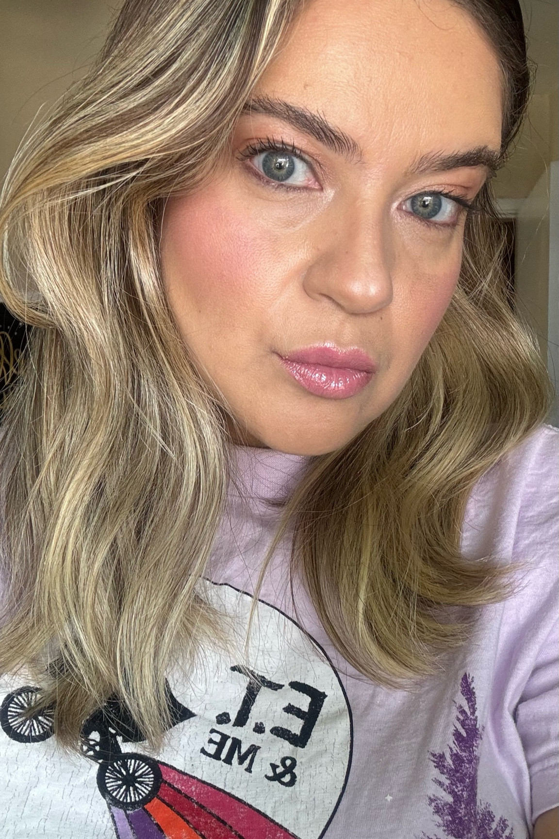 Make pronta com o gloss cor Kindness da Nah Cardoso. 

#LTKbeauty #LTKover40 #LTKbrasil