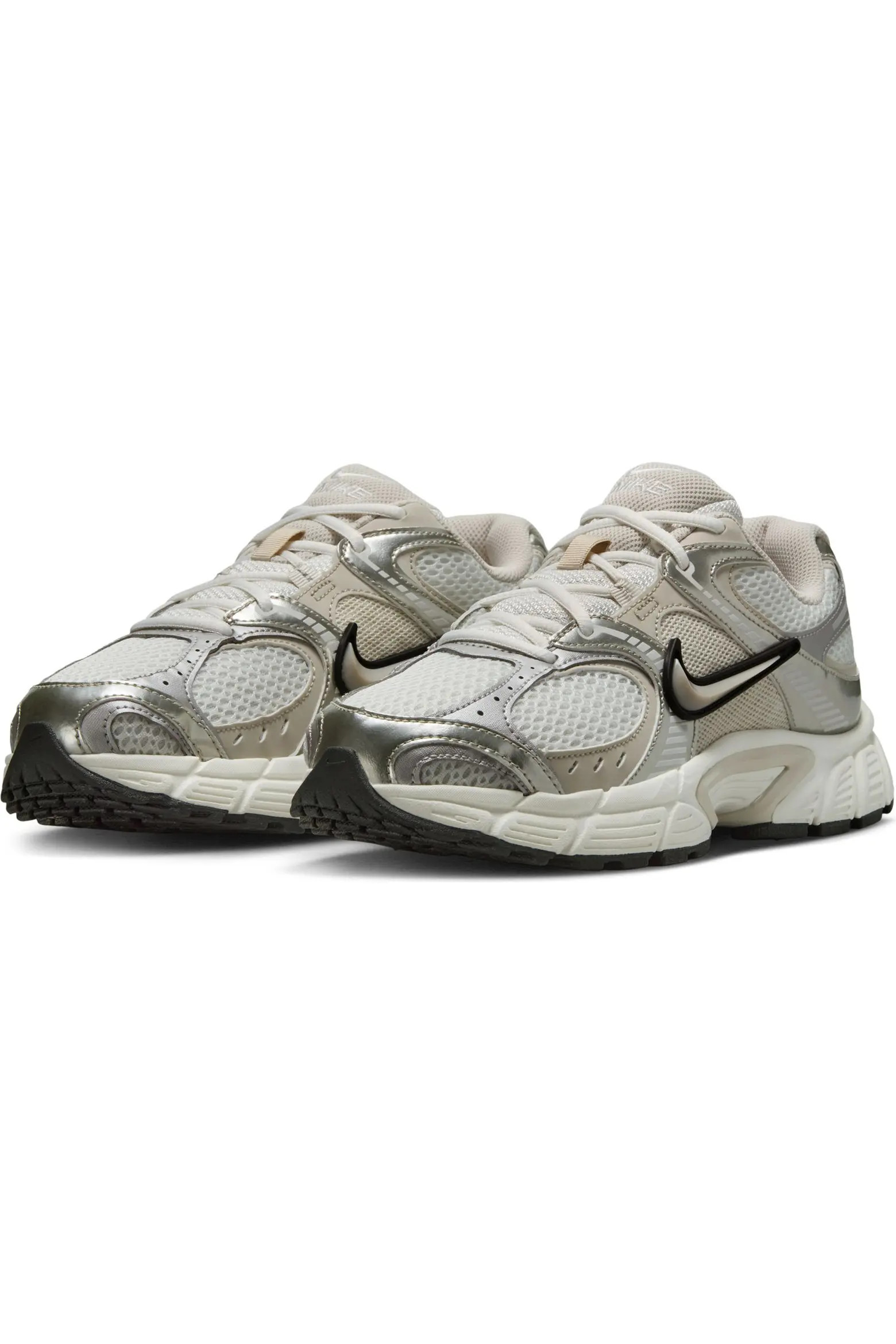 Nike V5 RNR Sneaker (Women) | Nordstromrack | Nordstrom Rack