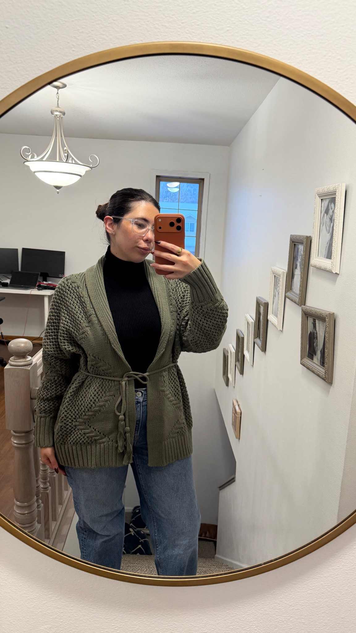 Cardigan: M
Knitwear top: M @pullandbear
Jeans: 29 @americaneagle

#LTKFindsUnder50 #LTKMidsize #LTKvlog