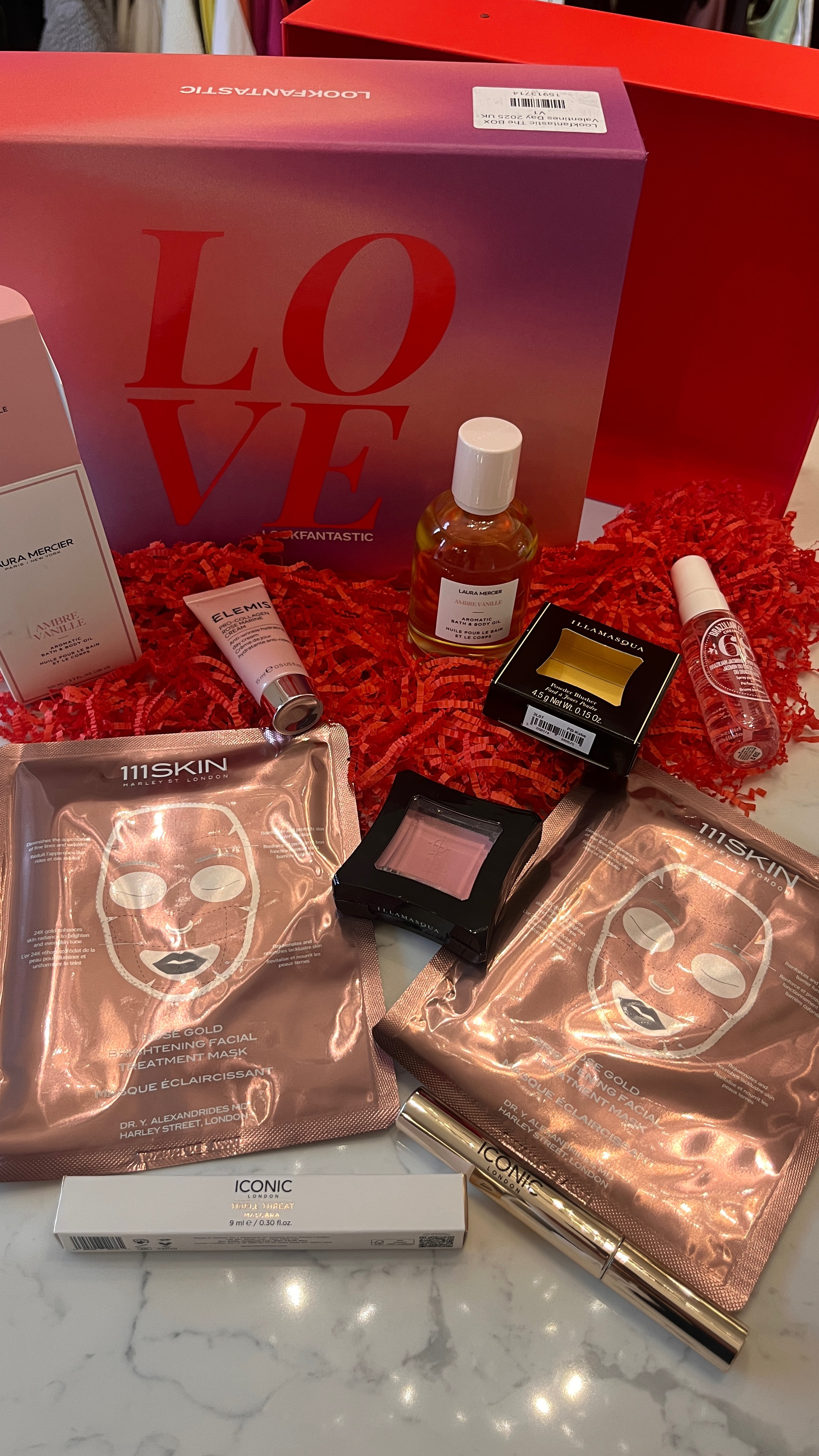BARGAIN BEAUTY 🚨 
£50 for £195 worth bundle! Don’t miss this it is AMAZING🤩

Valentines bundle from Look Fantastic 🙌🏻💫❤️

#LTKbeauty #LTKgiftguide #LTKluxury