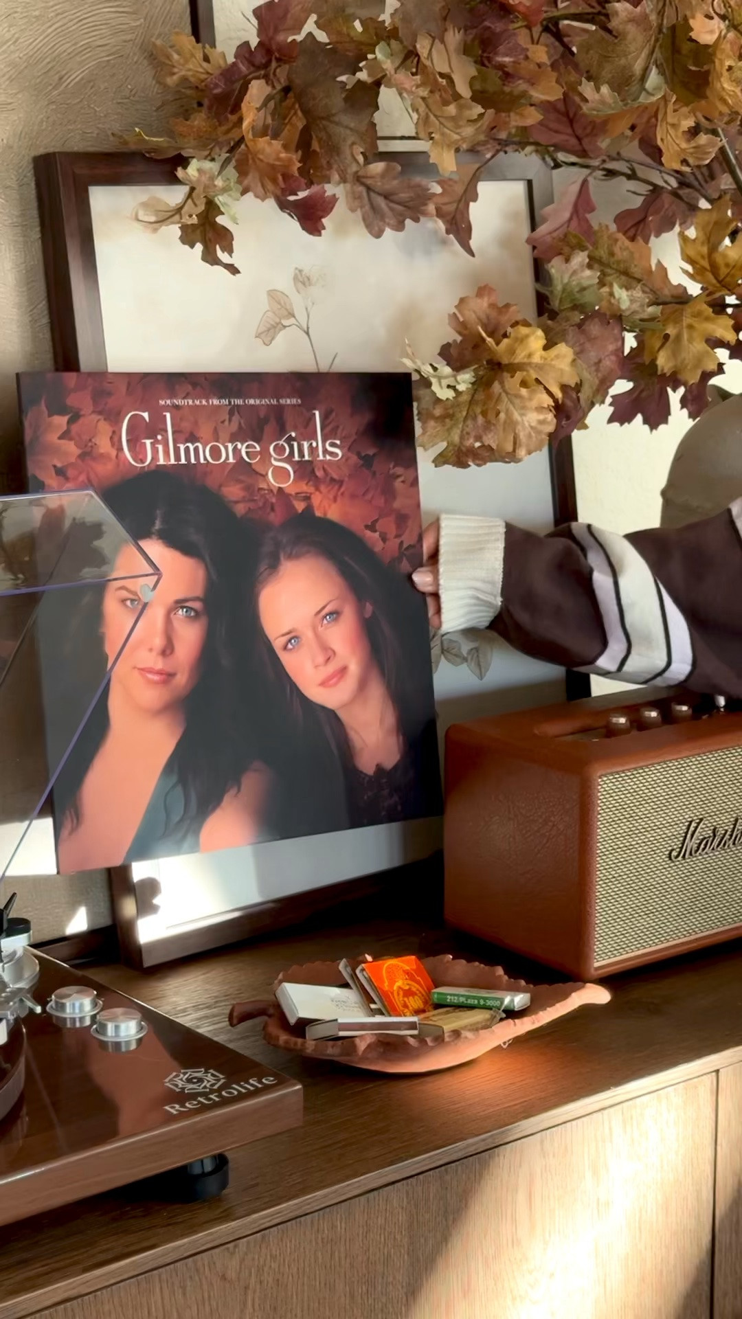Ultimate nostalgia record 🍂🤎🥹

#LTKHome #LTKSaleAlert #LTKSeasonal