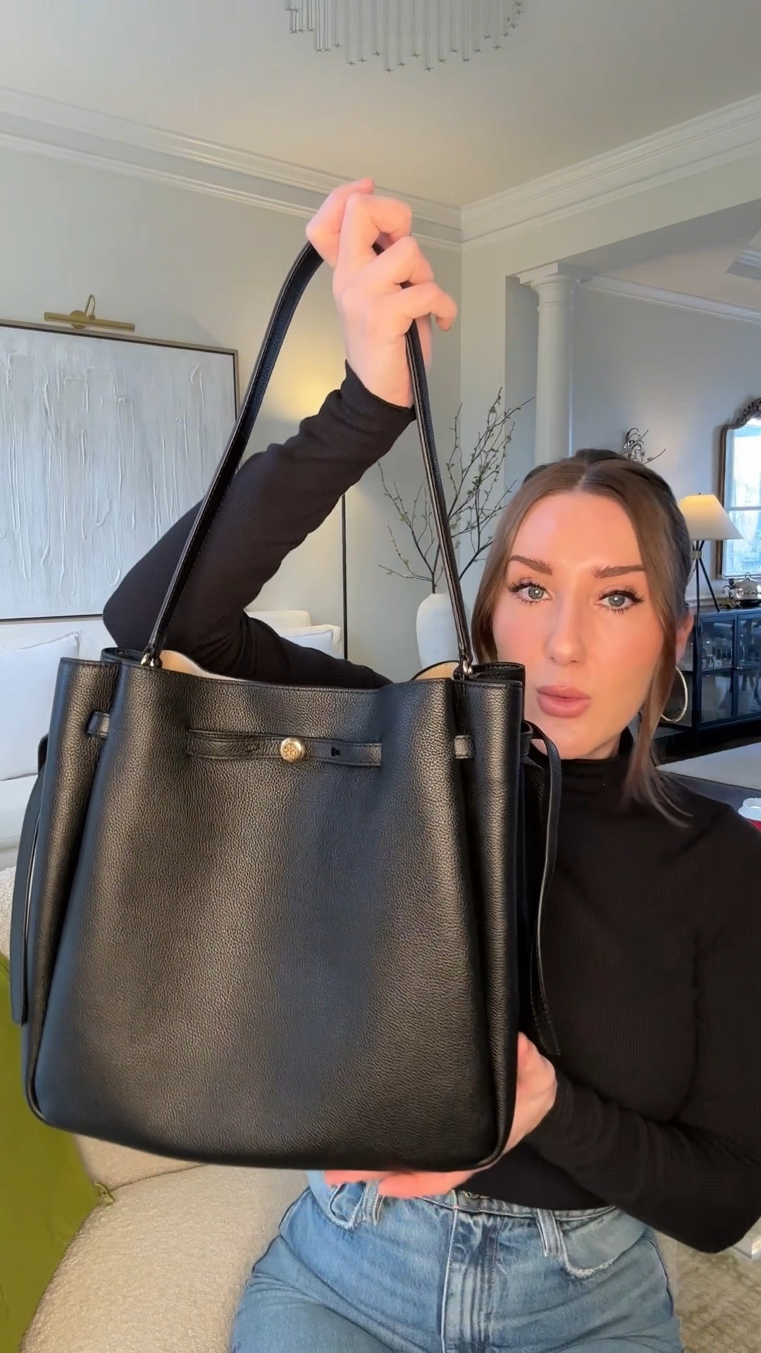 IM IN LOVE WITH THIS BAG! Could be my all time favorite bag I’ve ever purchased 😍 linking the exact size I got below first (and the little bag charm I ordered for her ☺️)
Also linking the other sizes of the bag that are really tempting me! 

#LTKWorkwear #LTKstorytime