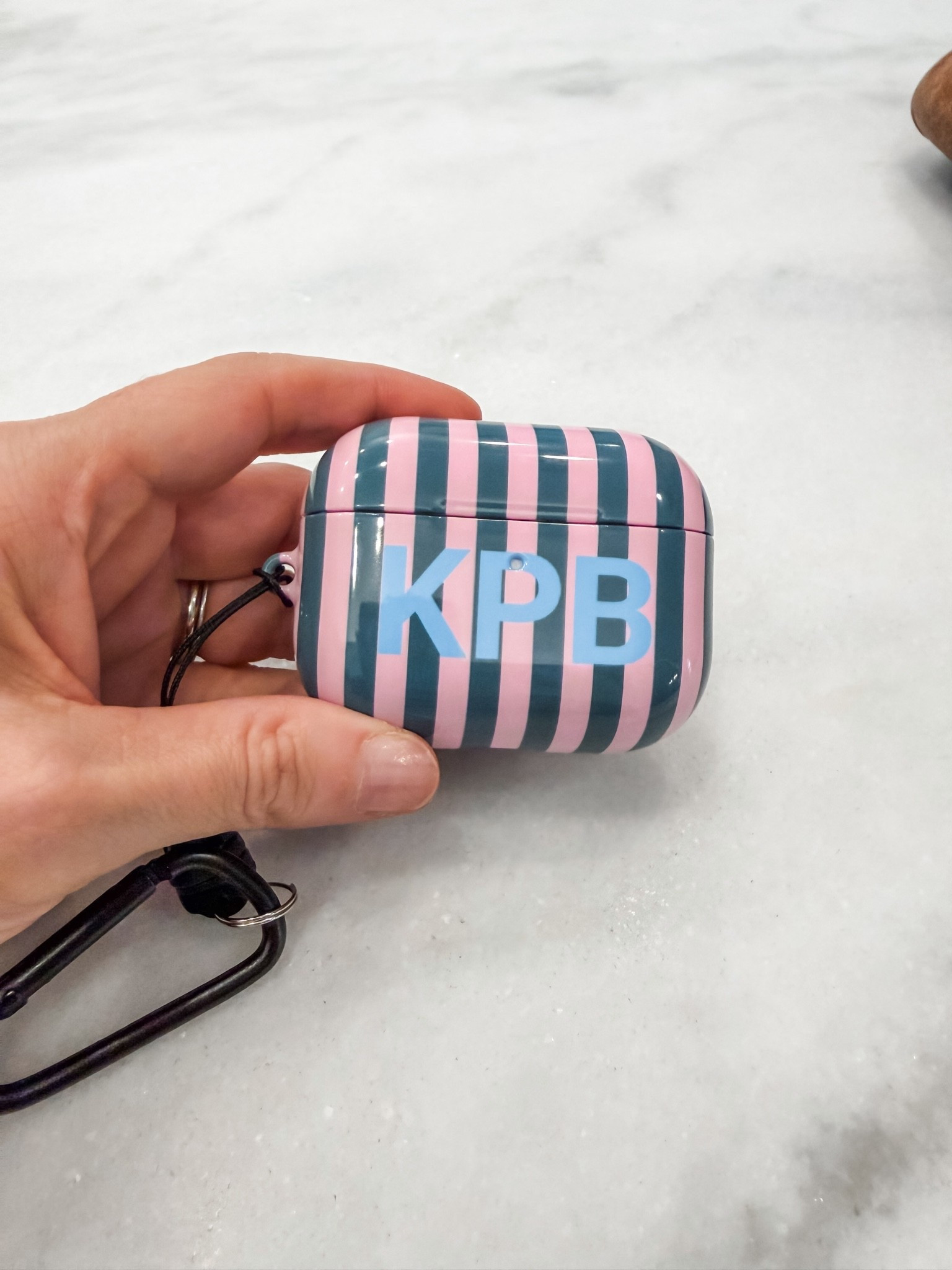 Cutest customizable AirPods Pro case!!

#LTKOver40 #LTKmomlife #LTKU