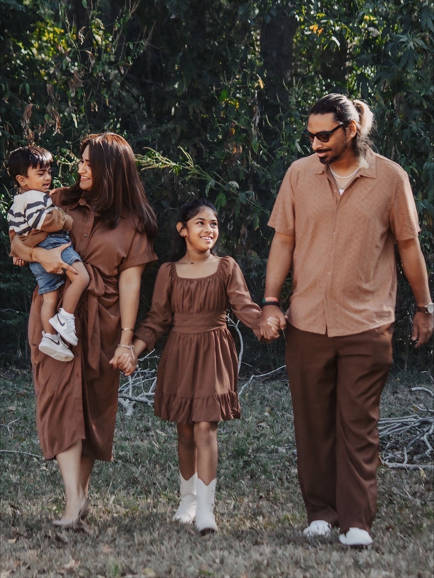 Fall photoshoot outfit ideas #outfits #falloutfits #brownoutfits 

#LTKStyleTip #LTKFindsUnder100 #LTKFamily