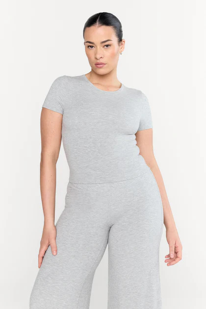 365 SCULPTING LOUNGE SHORT SLEEVE T-SHIRT - GREY MARL | TALA (UK)