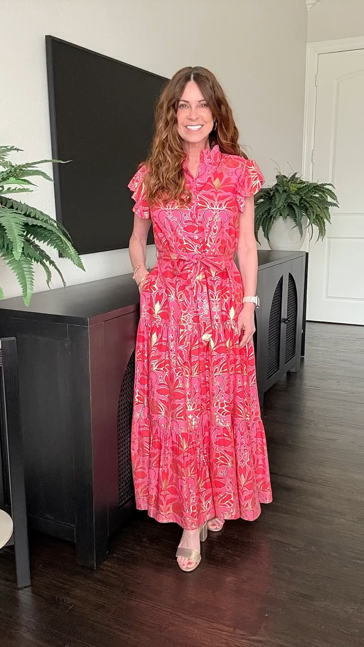 Beautiful new dresses for Spring and Summer… 

I love this beautiful new print with the gold foil and I love that there are options in the fabric. The cotton is lightweight and lovely and the Jude cloth feels amazing and is a workhorse because it doesn’t wrinkle, even when worn all day.

You can’t go wrong with either dress. Which style is your favorite?🤩

P.S. Be sure to check out the entire collection. It is gorgeous!💖💖

I’m wearing size small in the first dress and size XS in the second dress. 

#womenover50 #springfashion #petitestyle #midlifeinfluencers #summerdress

Brunch outfit
Wedding guest 
Date outfit
Vacation stylee
