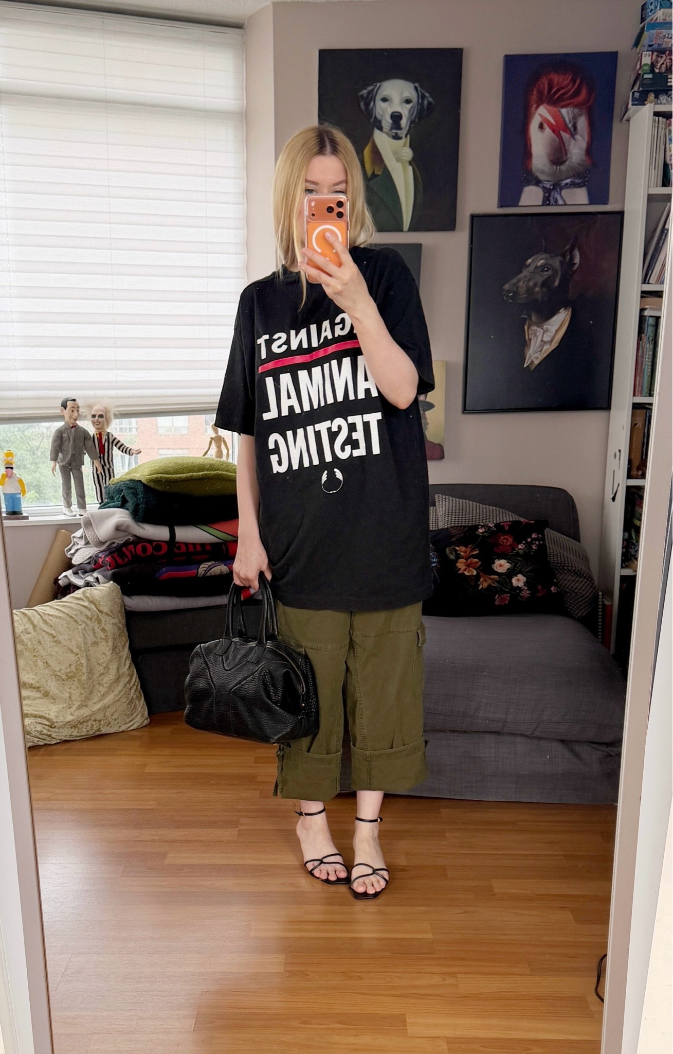 Catch up time again. This summer is really messing with me. Loving body shop tees since I was 10 even though they were massive on me. And yes I wore the shirt backwards. I always wished that they printed this on the front instead of the back. 
Tee and bag are preloved/vintage.

#LTKcanada #LTKfall #LTKstyletip
