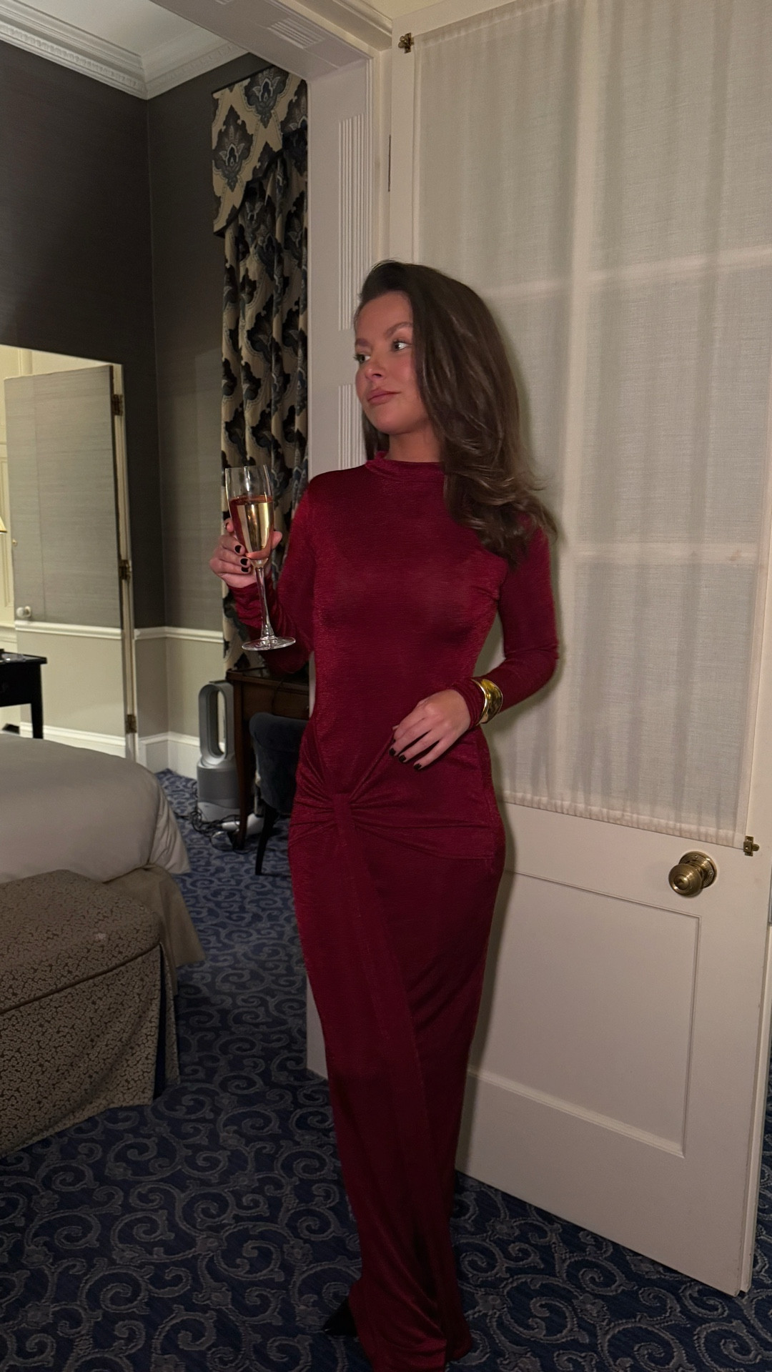 Not sure if this is the exact red maxi dress as I got mine off Depop, but I’ve found very similar ! 

#LTKpartywear #LTKpetite #LTKfestive