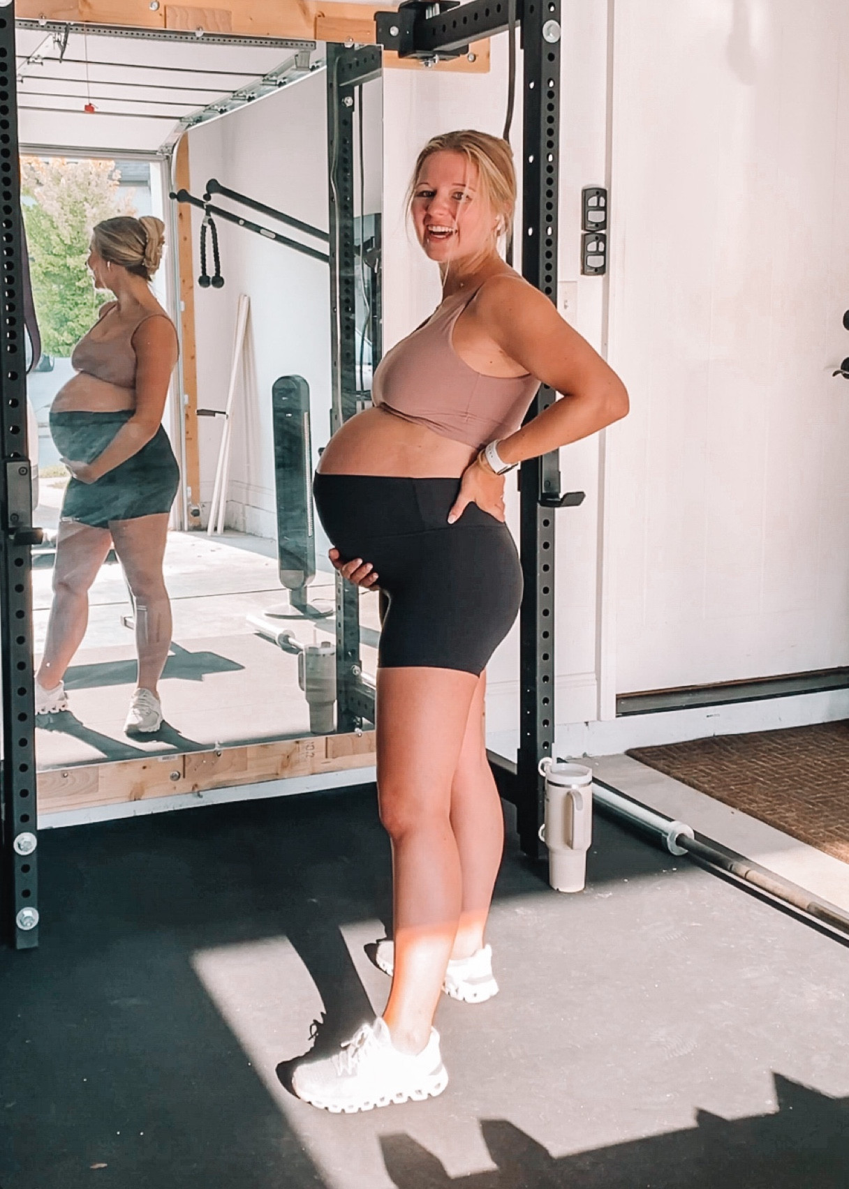 Currently 36 weeks pregnant | Size small top & align size 4 | both are from pre-pregnancy 

#LTKfitness #LTKbump