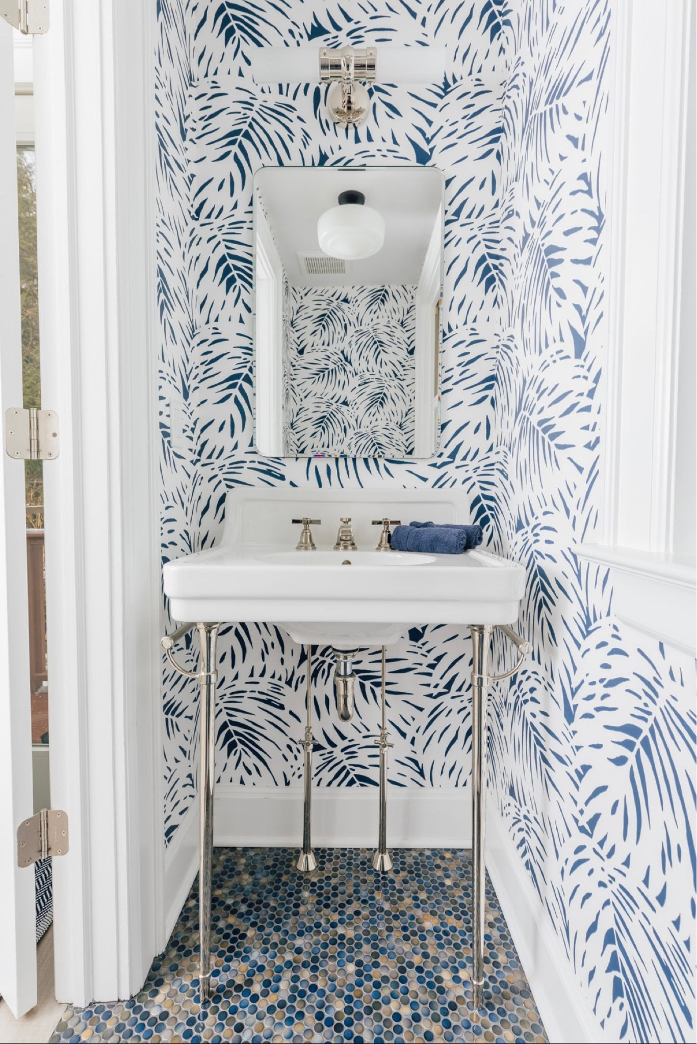 This is a fab favorite powder room I designed! 

#LTKhome