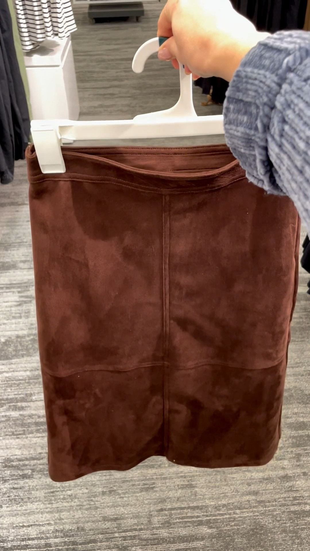 A moment for this faux suede skirt 🤌🏼 matching jacket also linked

#LTKWorkwear #LTKgrwm #LTKSeasonal