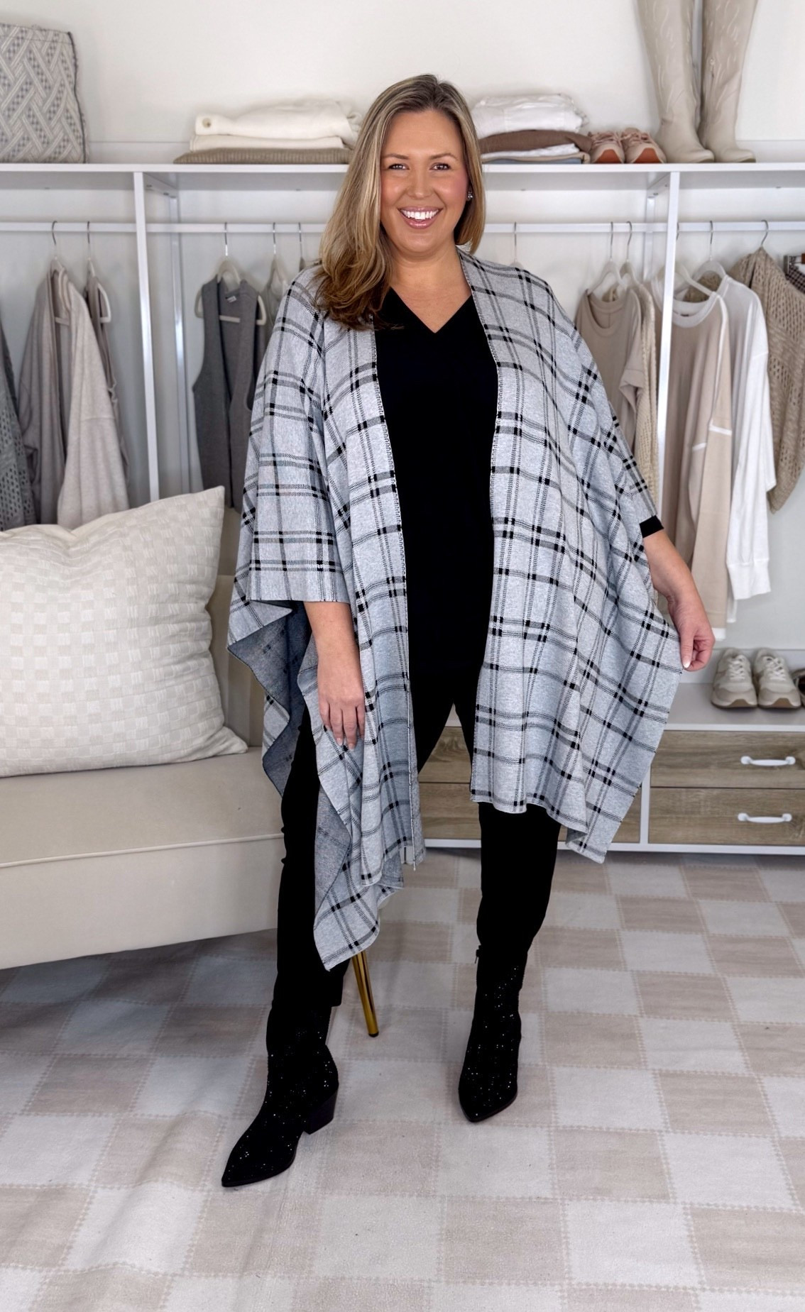 Wearing a 18/20 in the top, 18 in the pants, one size in the poncho.

Plus size fashion, holiday outfit ideas, midsize fashion, everyday outfit ideas, mom style, lane Bryant haul, what to wear holidays

#LTKPlusSize #LTKMidsize #LTKOver40