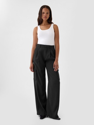 365 High Rise Cargo Pleated Trousers | Gap (US)