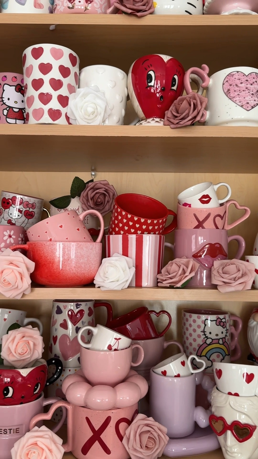 Seasonal mug storage and decorating 🥰🥰 #mugcollector #mugcollection 

#LTKdayinmylife #LTKHome #LTKSeasonal