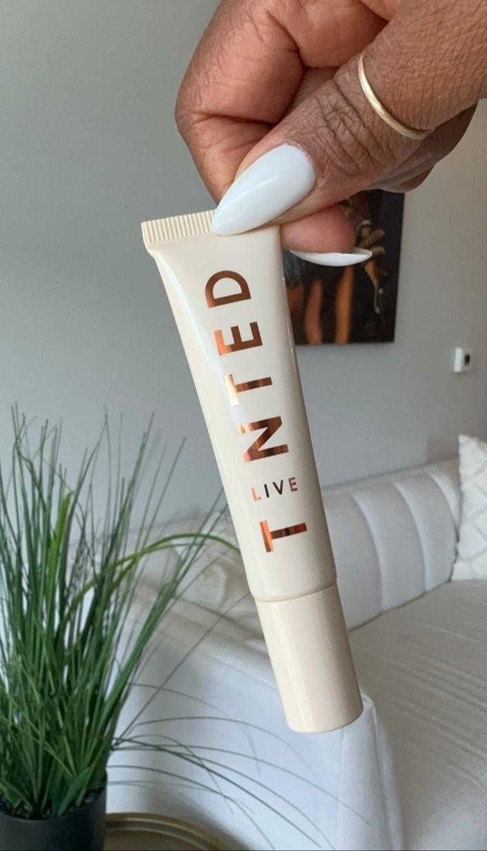 works well for those puffy eyes. @ultabeauty#beauty #eyecream #skincare #beautycare #skincareregimen #ultabeautypartner #ubcollective #ubaffiliate

#LTKOver40 #LTKBeauty