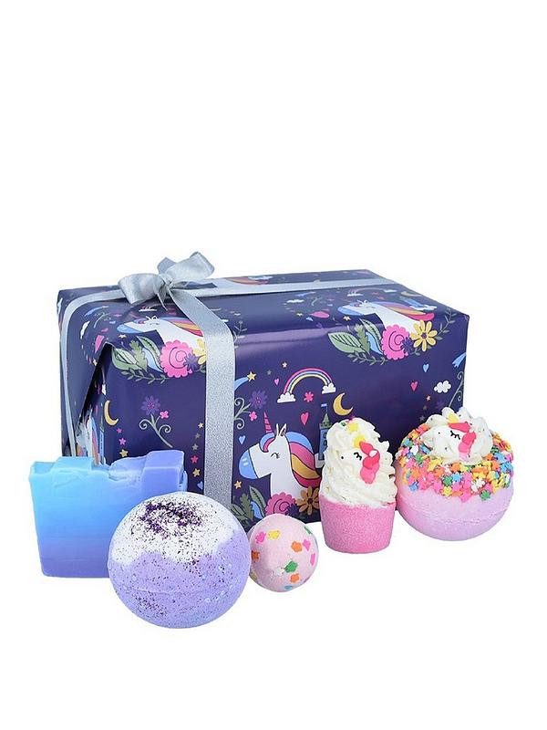 Bomb Cosmetics Unicorn Nights Bath Bomb Gift Set | Very (UK)